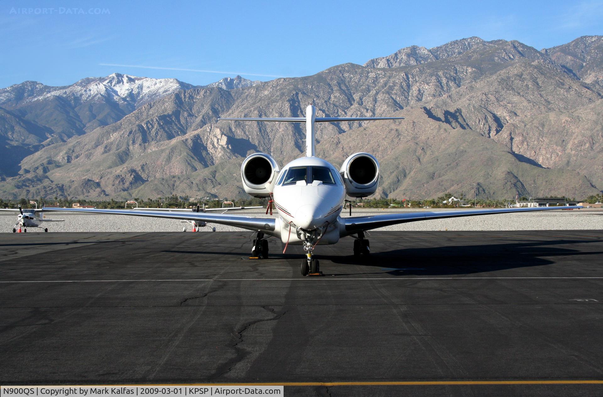 N900QS, 2000 Cessna 750 Citation X Citation X C/N 750-0123, Citation X on the Signature ramp KPSP
