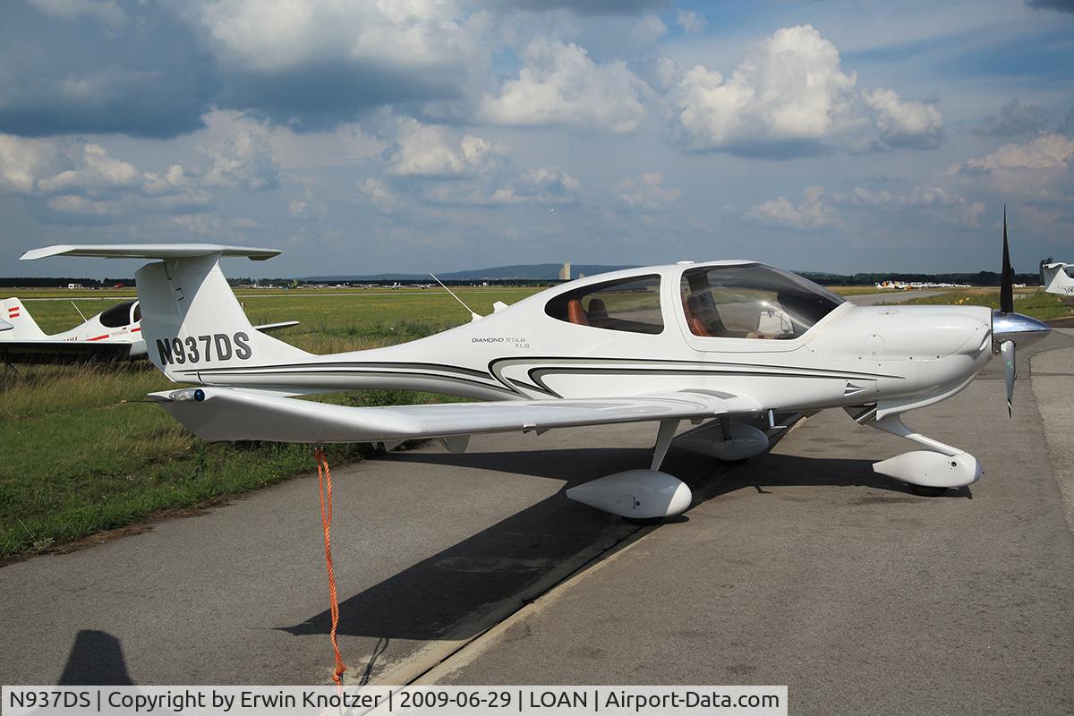 N937DS, Diamond DA-40 Diamond Star C/N 40.992, some minutes before a heavy rainshower