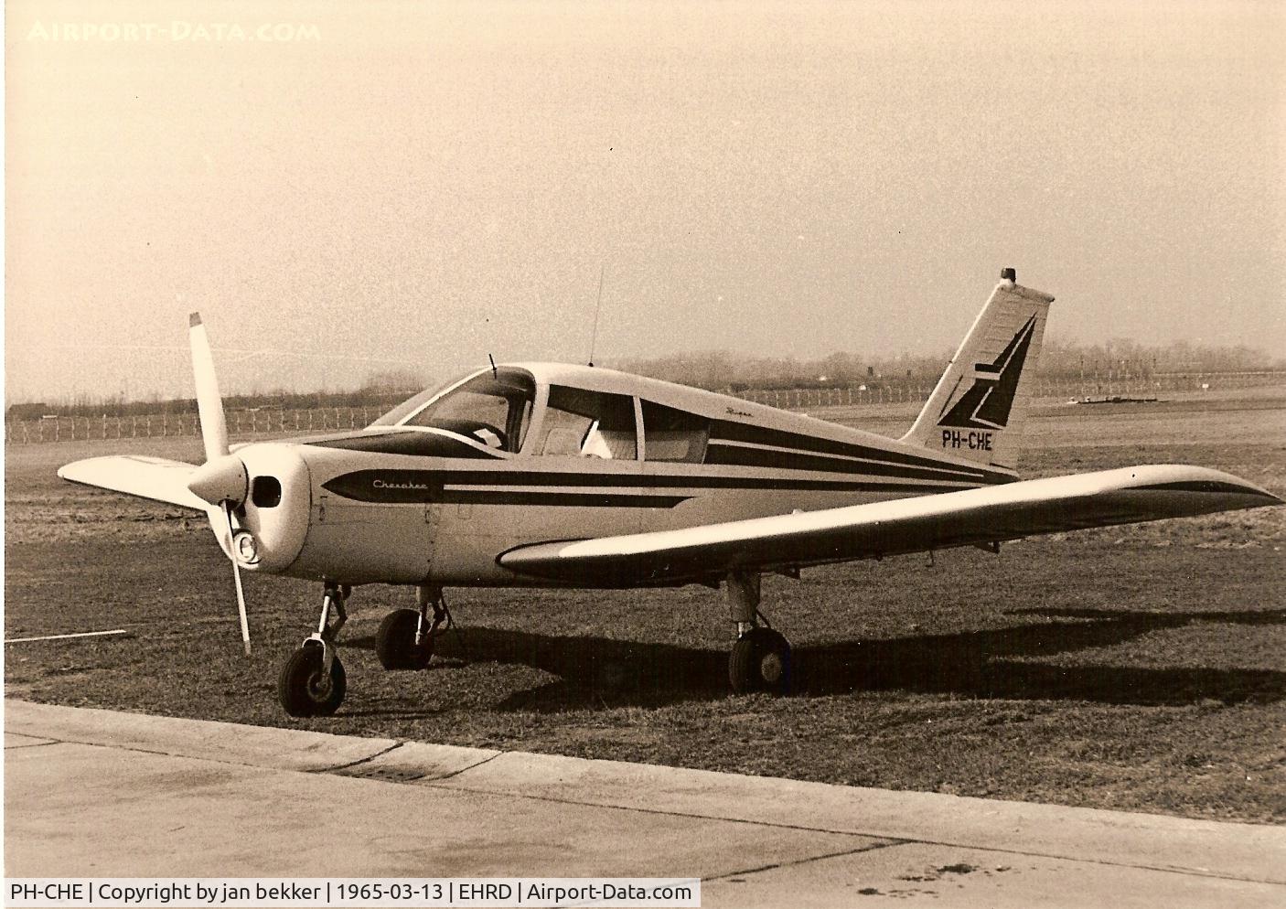 PH-CHE, 1962 Piper PA-28-160 Cherokee C/N 28-324, Zestienhoven (Rotterdam) 1965-03-13