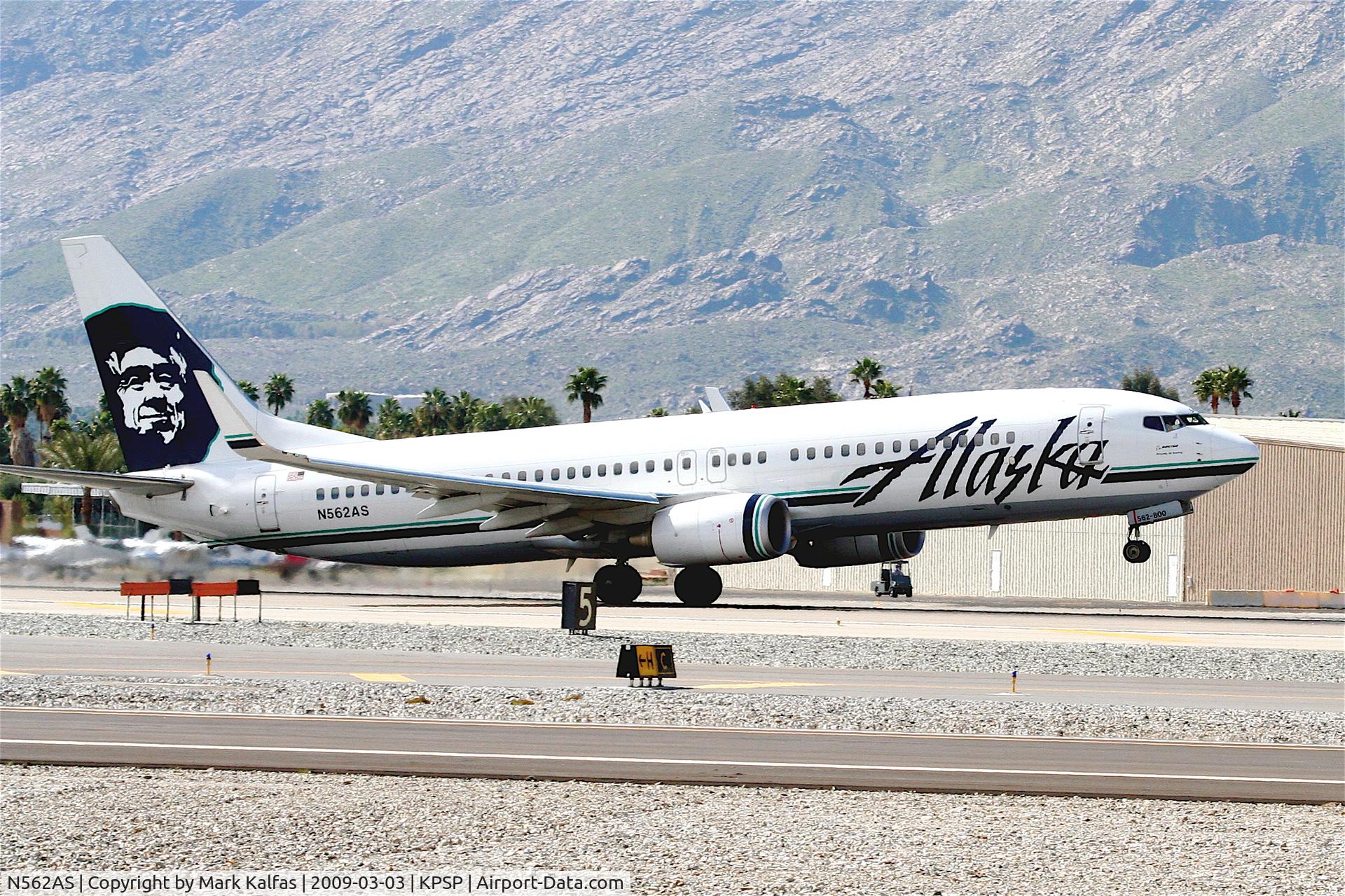 N562AS, 2006 Boeing 737-890 C/N 35091, Departing KPSP RWY 31L to KSFO