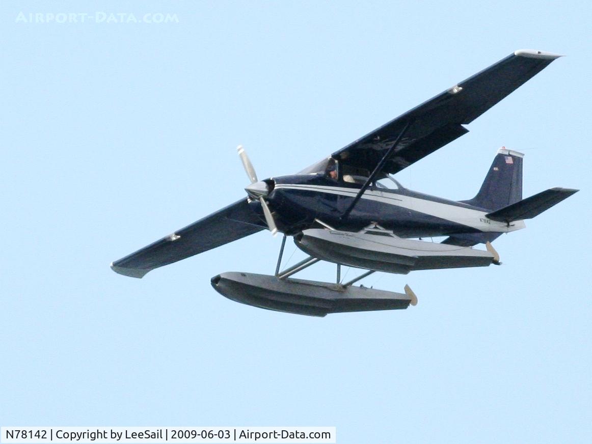 N78142, 1968 Cessna 172K Skyhawk C/N 17257499, Operating out of Forest Lake, MN