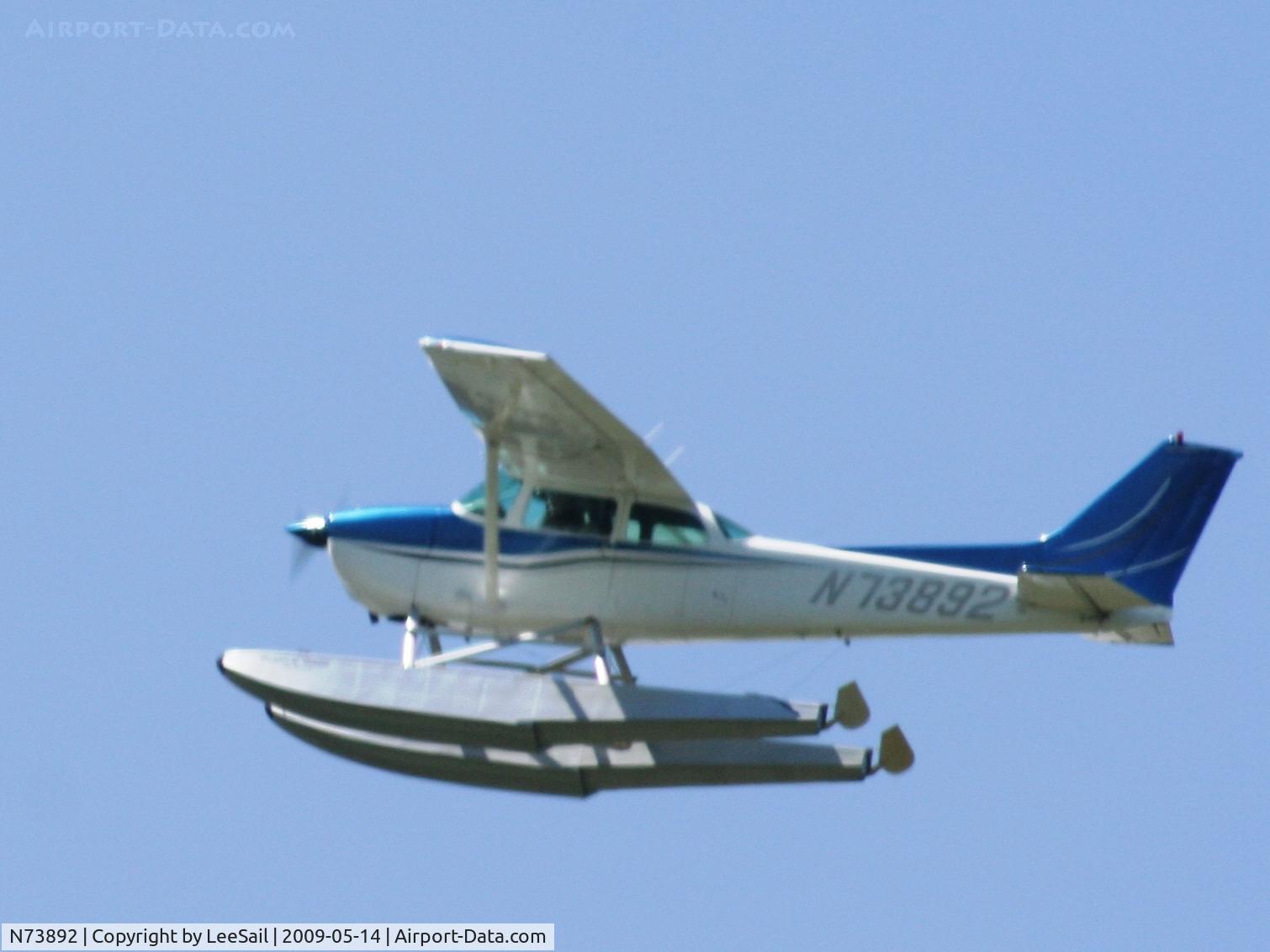 N73892, Cessna 172N C/N 17267733, Operating out of Forest Lake, MN