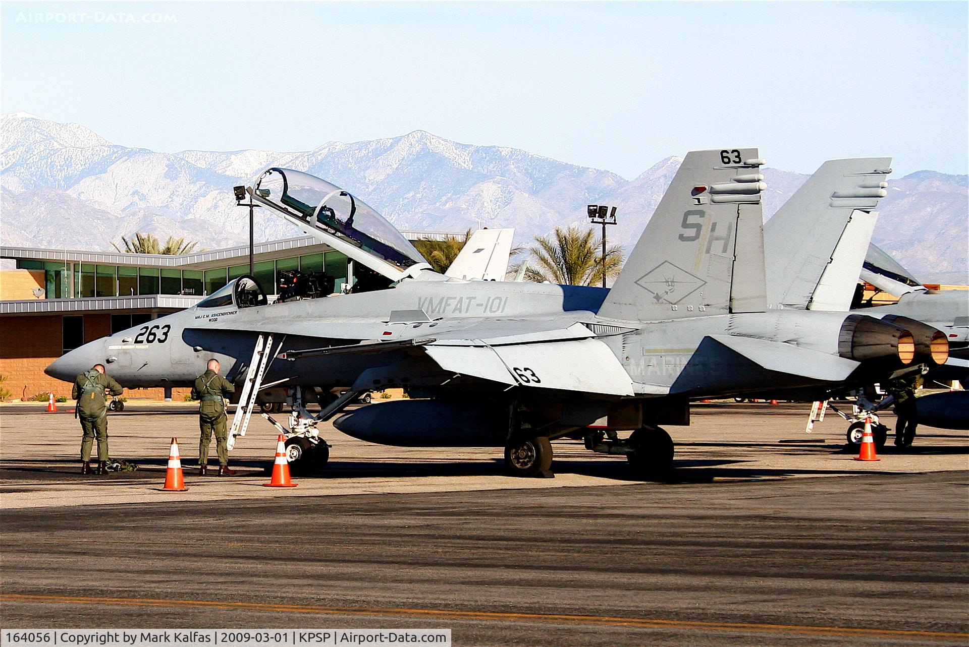 164056, 1990 McDonnell Douglas F/A-18D Hornet C/N 0946/D057, F-18D 164056/VMFAT-101/263 