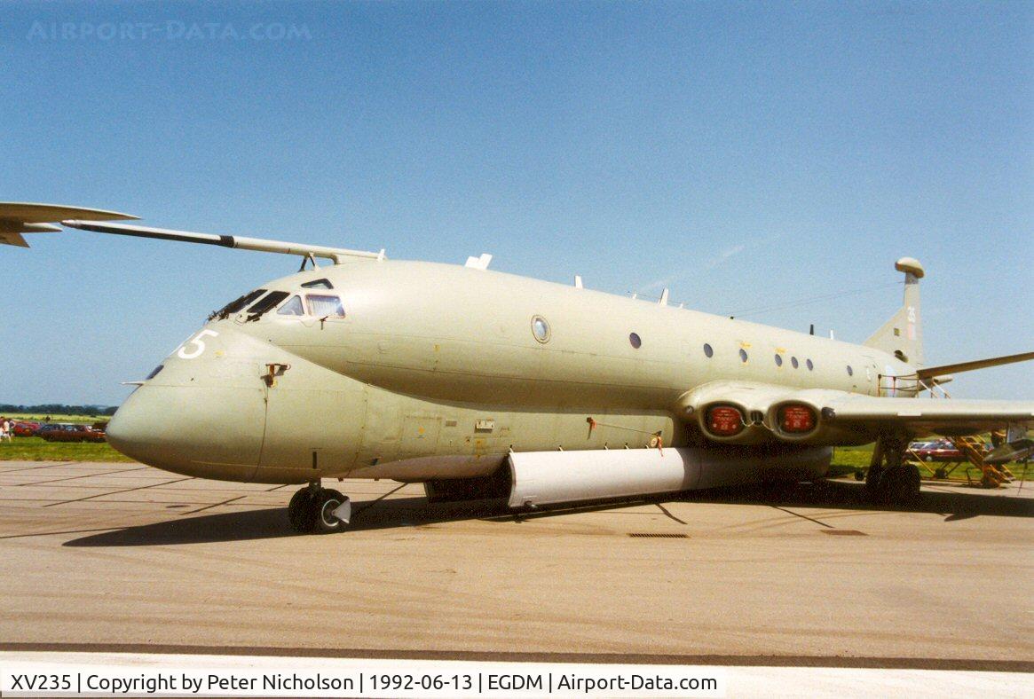XV235, Hawker Siddeley Nimrod MR.2 C/N 8010, Nimrod MR.2 of 120 Squadron at the 1992 Air Tattoo Intnl at Boscombe Down.