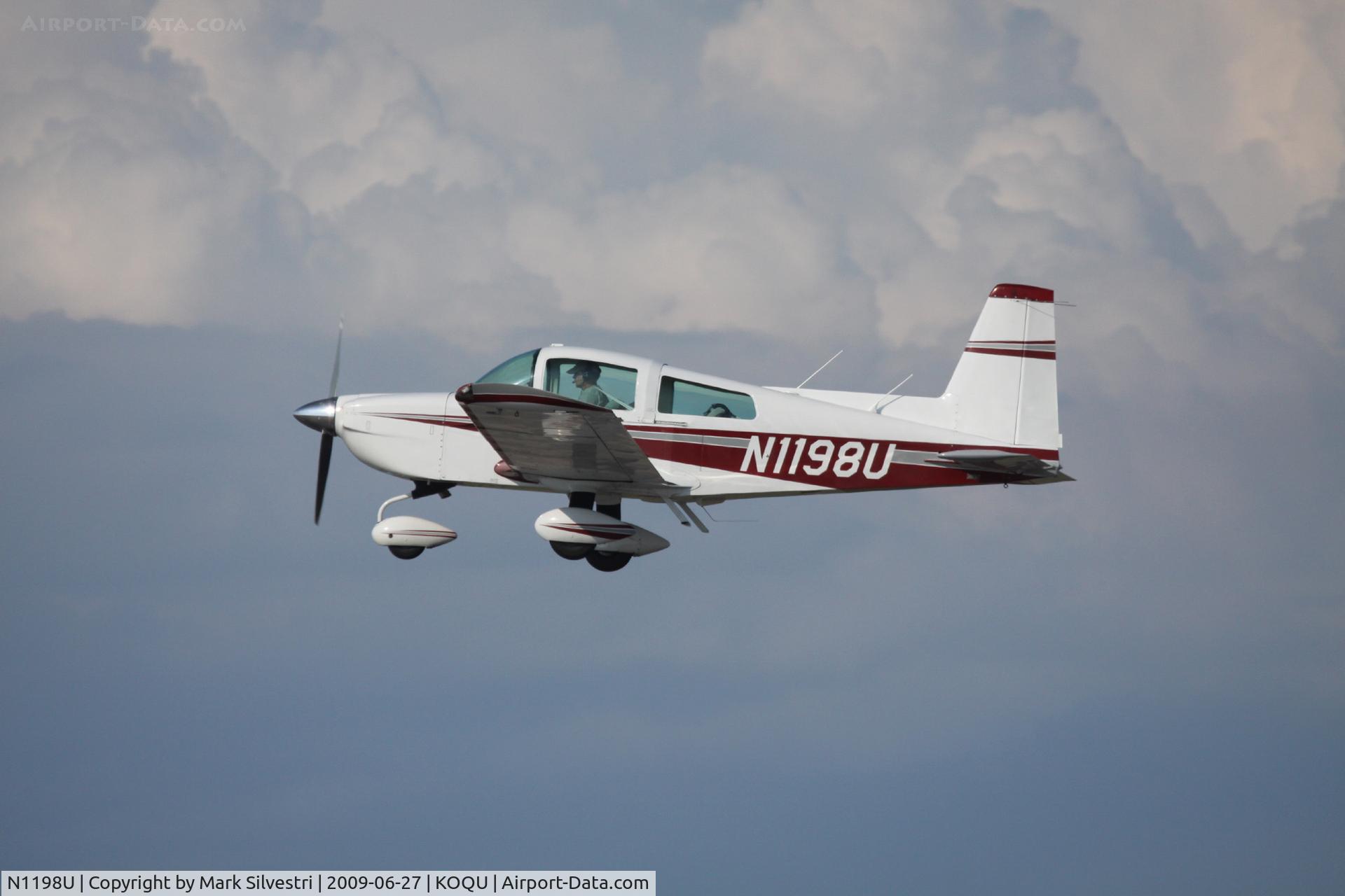 N1198U, 1993 American General AG-5B Tiger C/N 10167, 2009 Quonset Point, RI - Airshow
