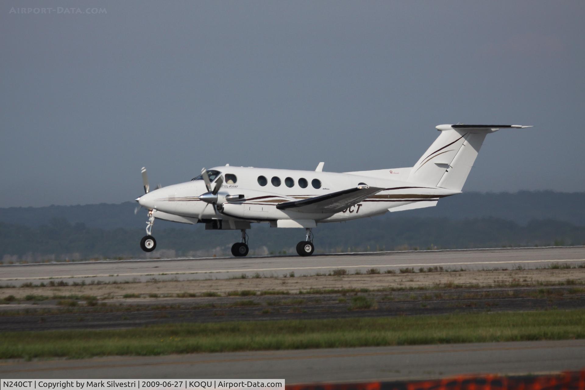 N240CT, 1982 Beech B200 King Air C/N BB-1063, 2009 Quonset Point, RI - Airshow