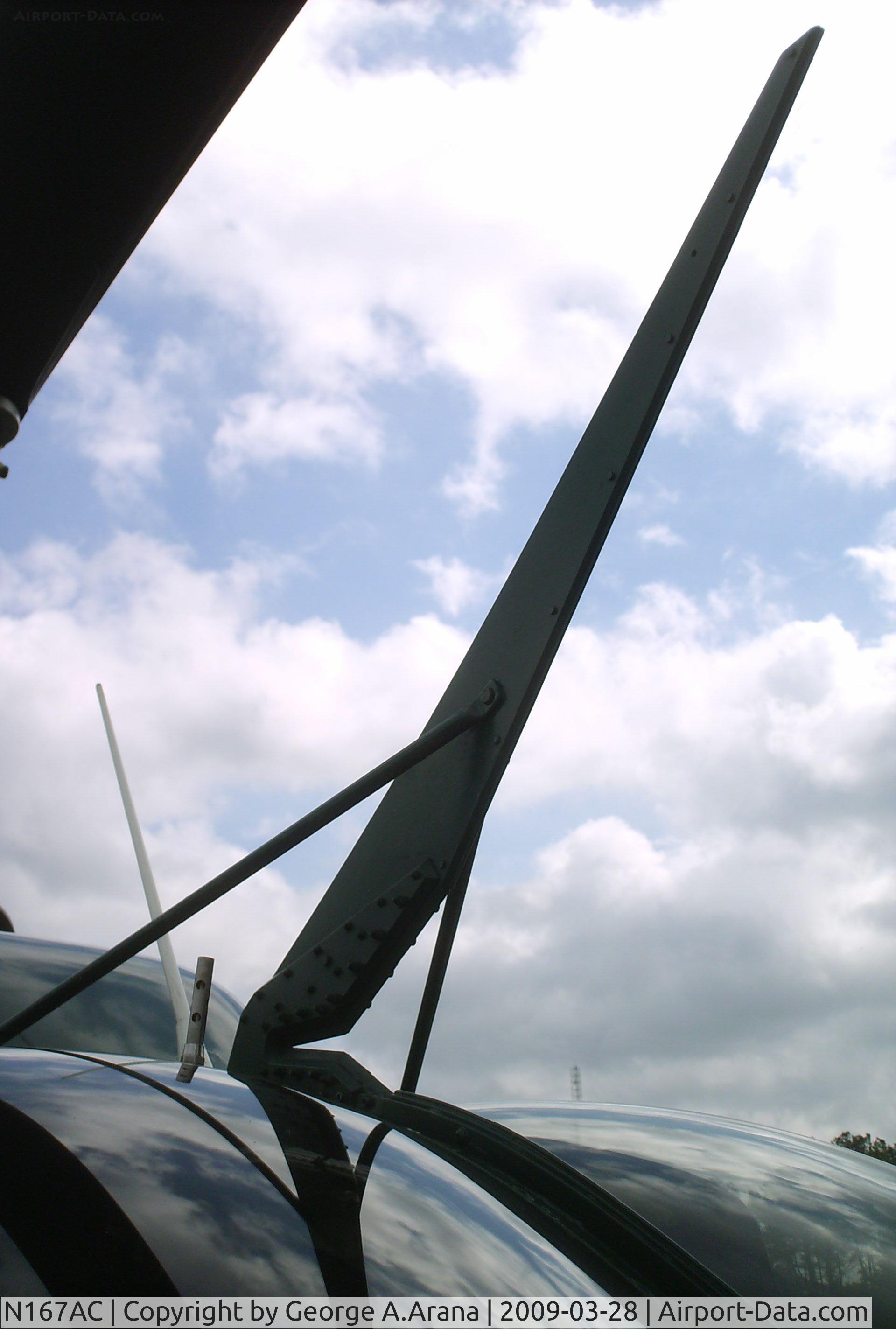N167AC, Bell OH-58A C/N 70-15620, Upper wirestrike cutter