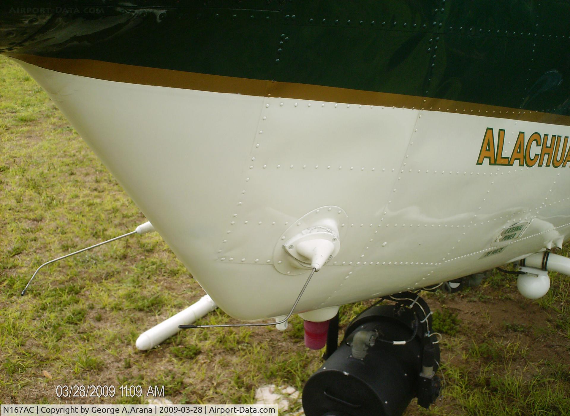 N167AC, Bell OH-58A C/N 70-15620, Searchlight and bottom strobe