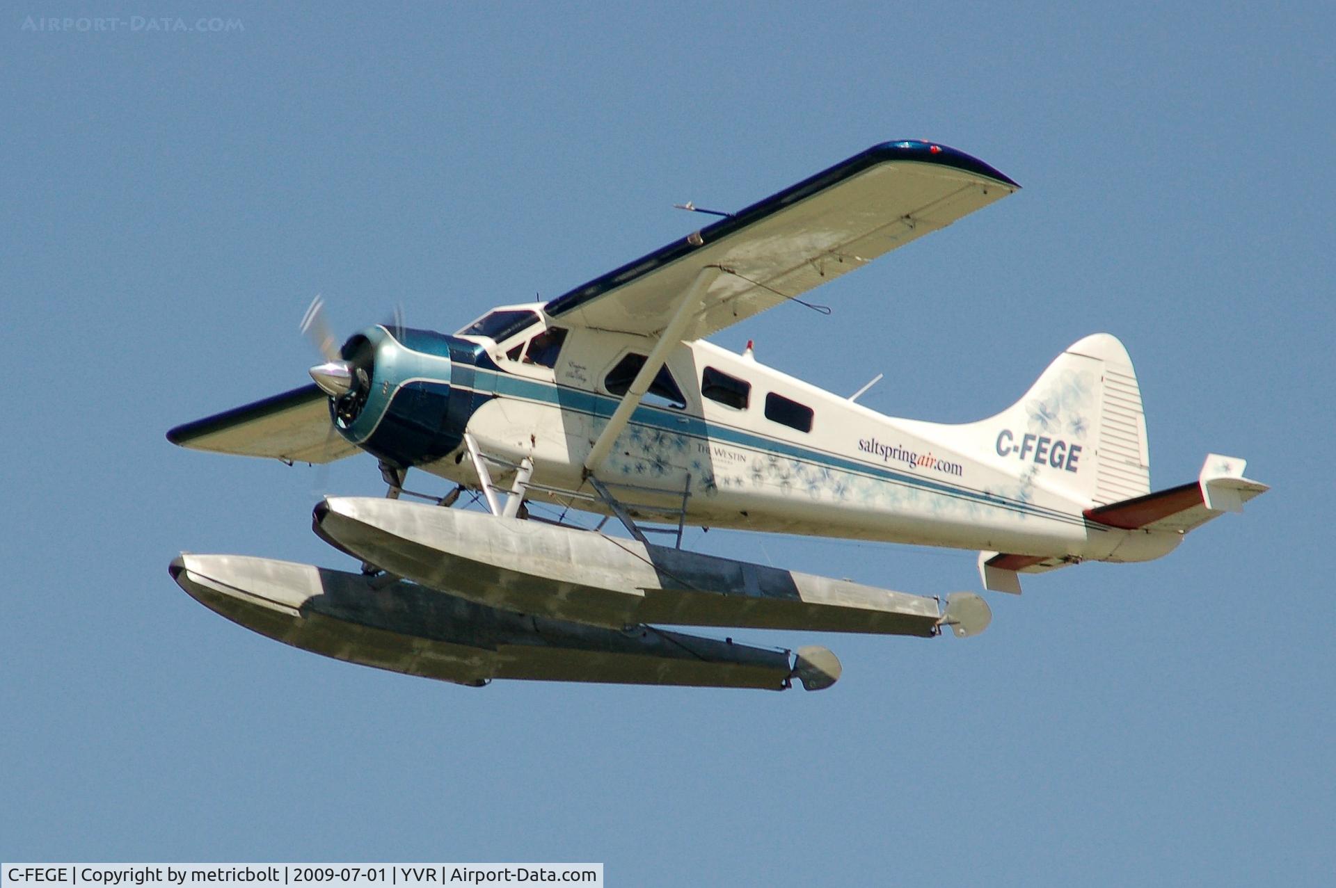 C-FEGE, 1964 De Havilland Canada DHC-2 Beaver Mk.I C/N 1539, take-off from Fraser River