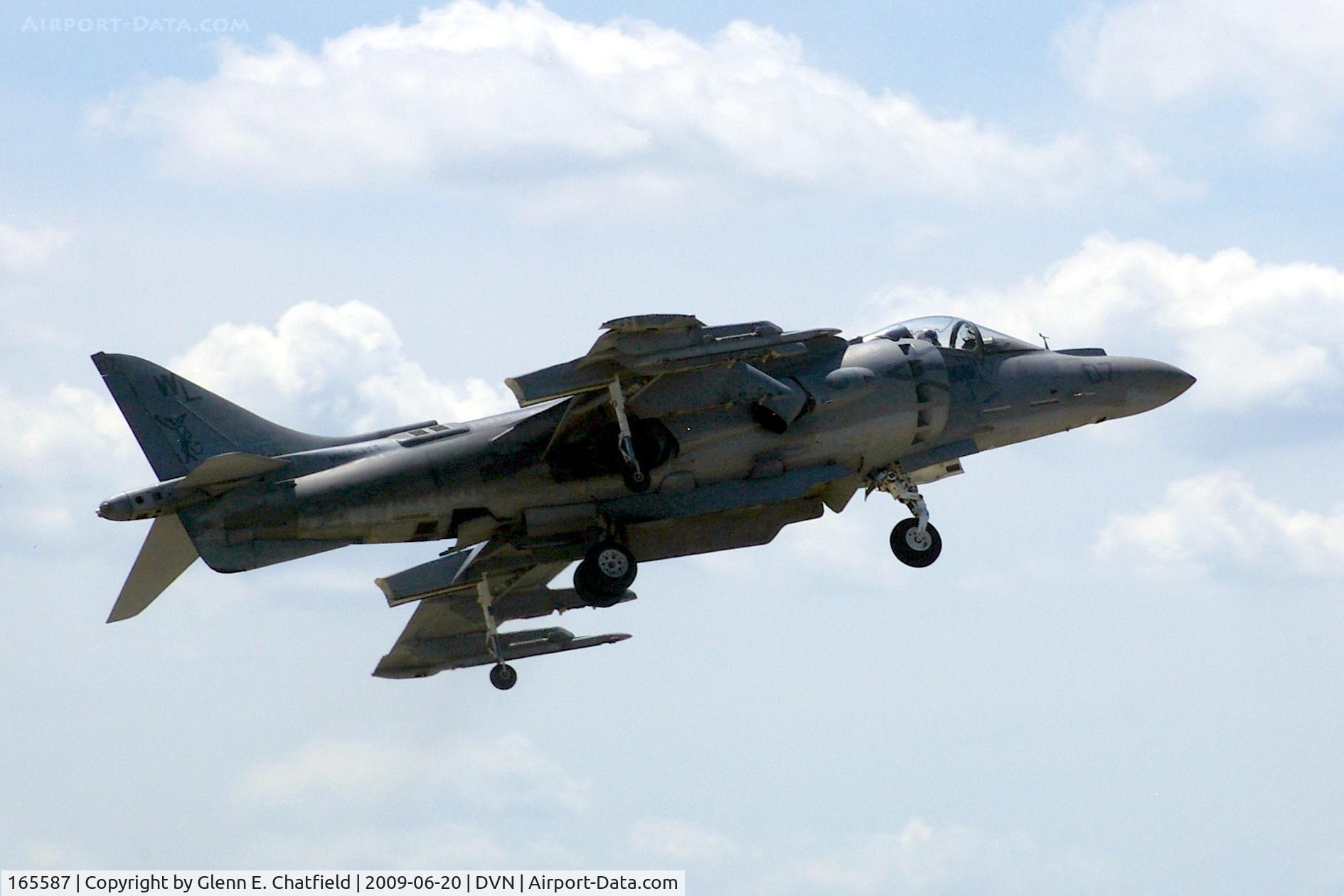 165587, Boeing AV-8B+(R)-27-MC Harrier II Plus C/N B324, Quad Cities Air Show
