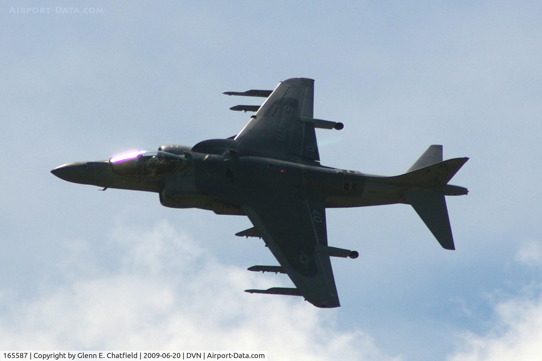 165587, Boeing AV-8B+(R)-27-MC Harrier II Plus C/N B324, Quad Cities Air Show; shooting into the sun is not fun