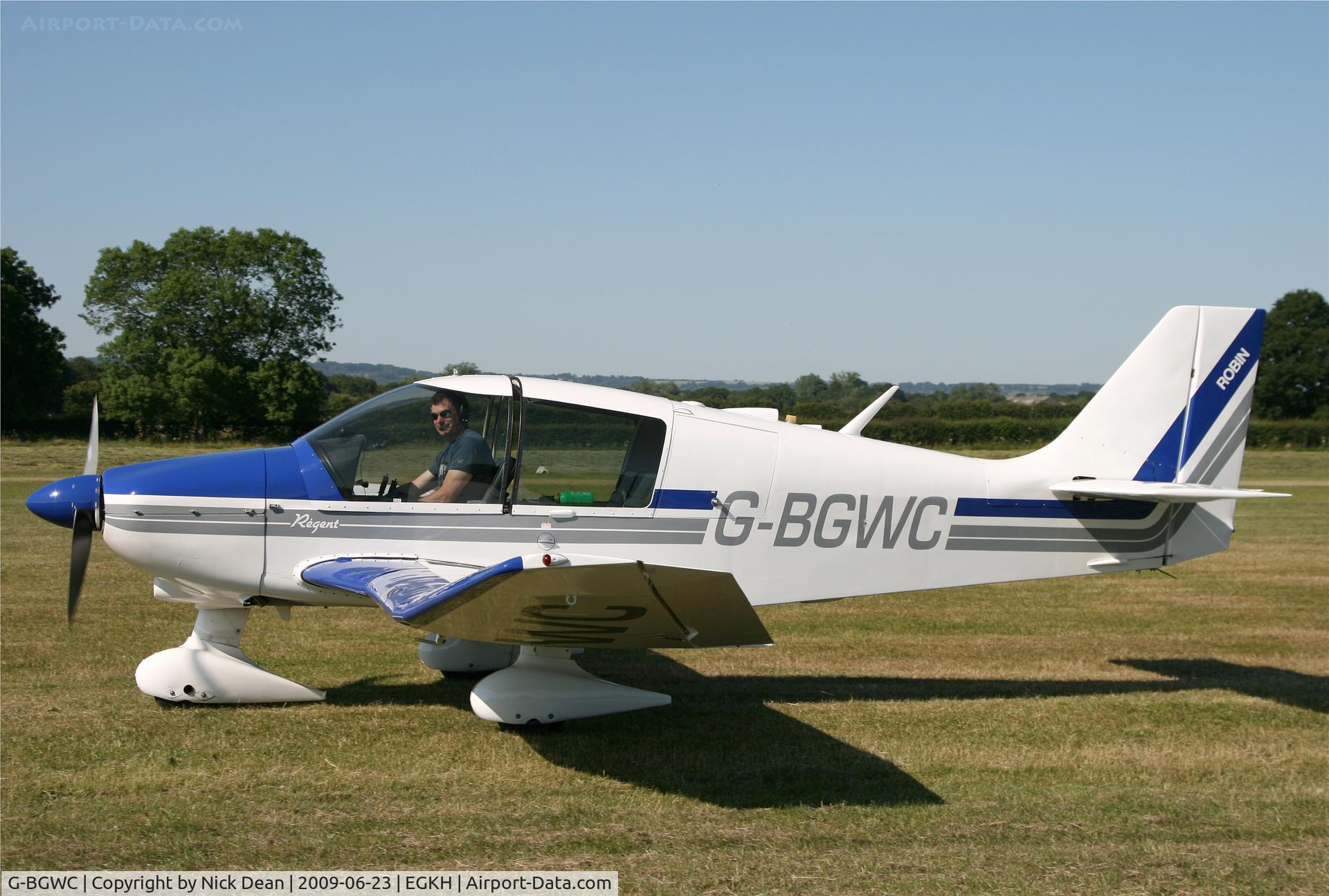 G-BGWC, 1979 Robin DR-400-180 Regent Regent C/N 1420, EGKH