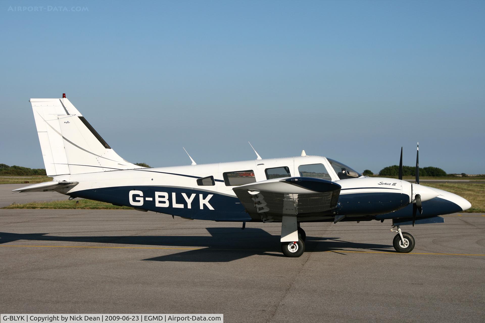 G-BLYK, 1984 Piper PA-34-220T Seneca III C/N 34-8433083, EGMD