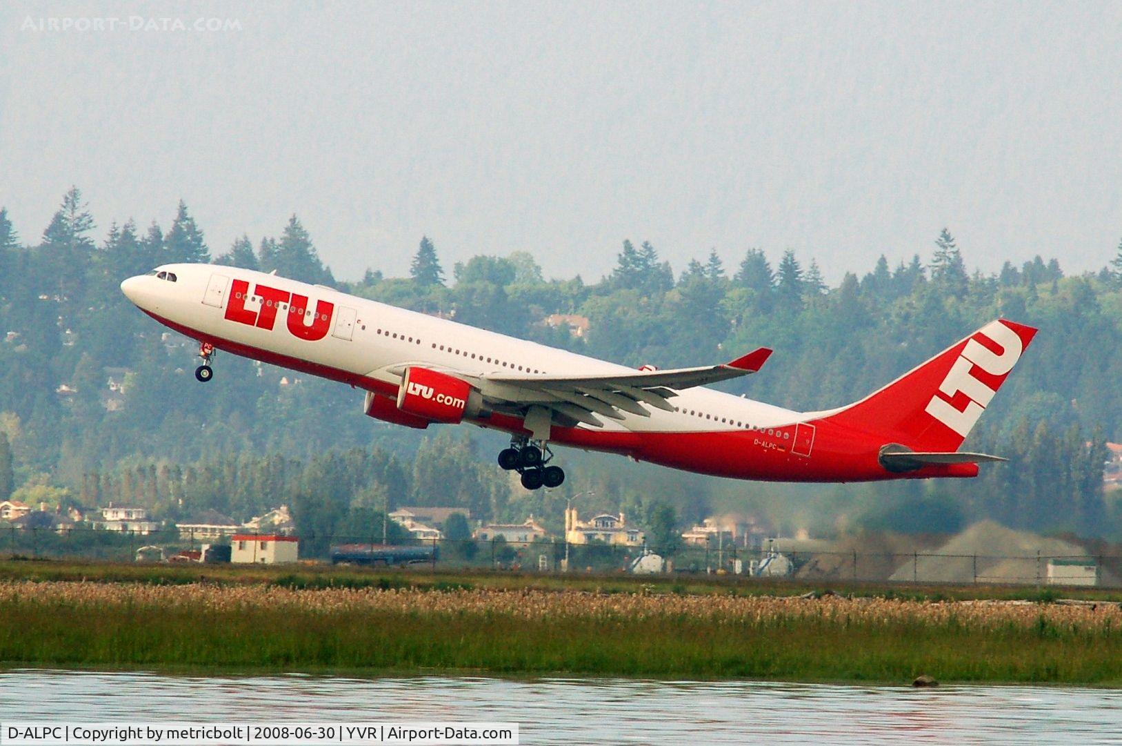 D-ALPC, 2002 Airbus A330-223 C/N 444, Departure to Dusseldorf
