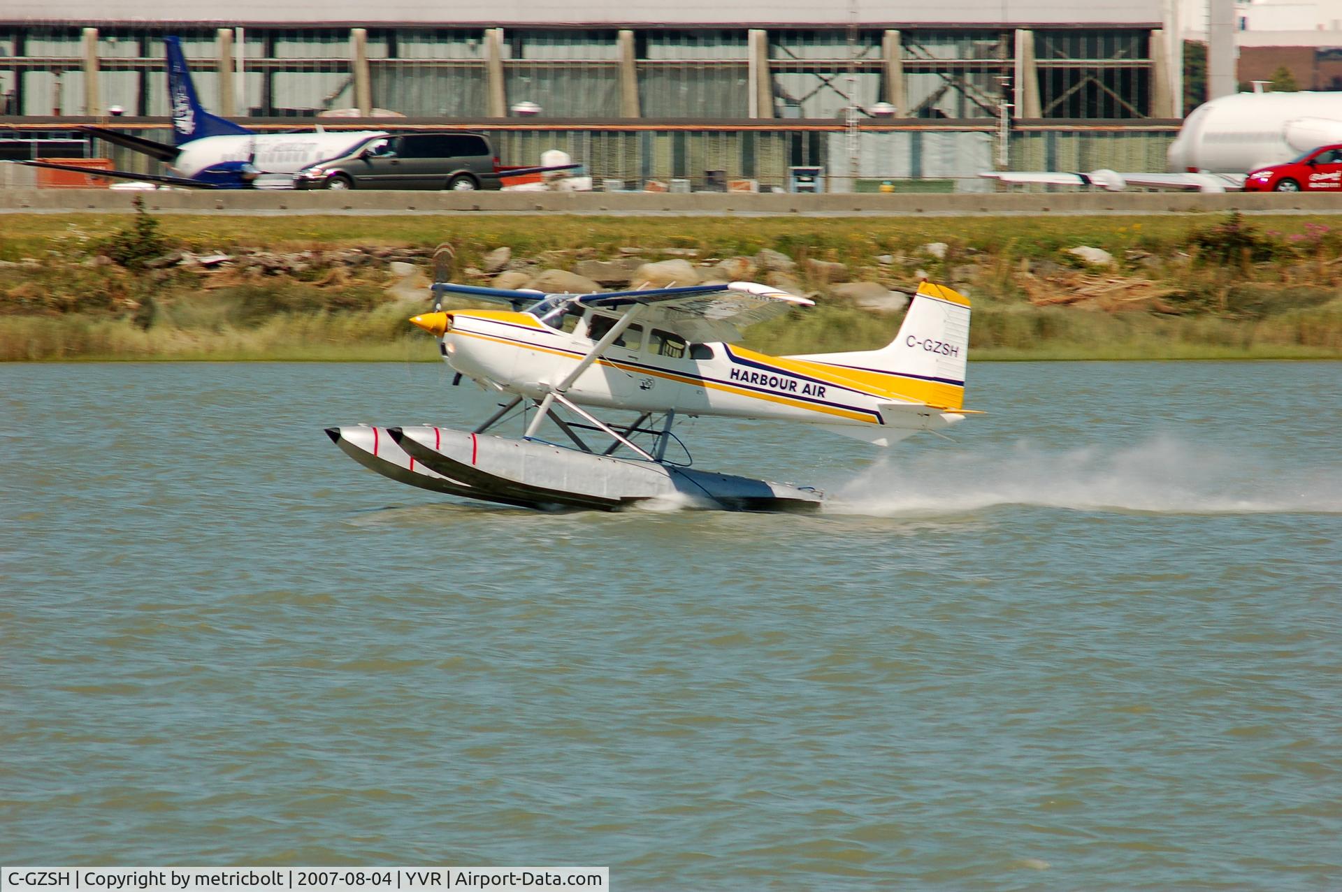 C-GZSH, 1978 Cessna A185F Skywagon 185 C/N 18503482, take-off from Fraser River