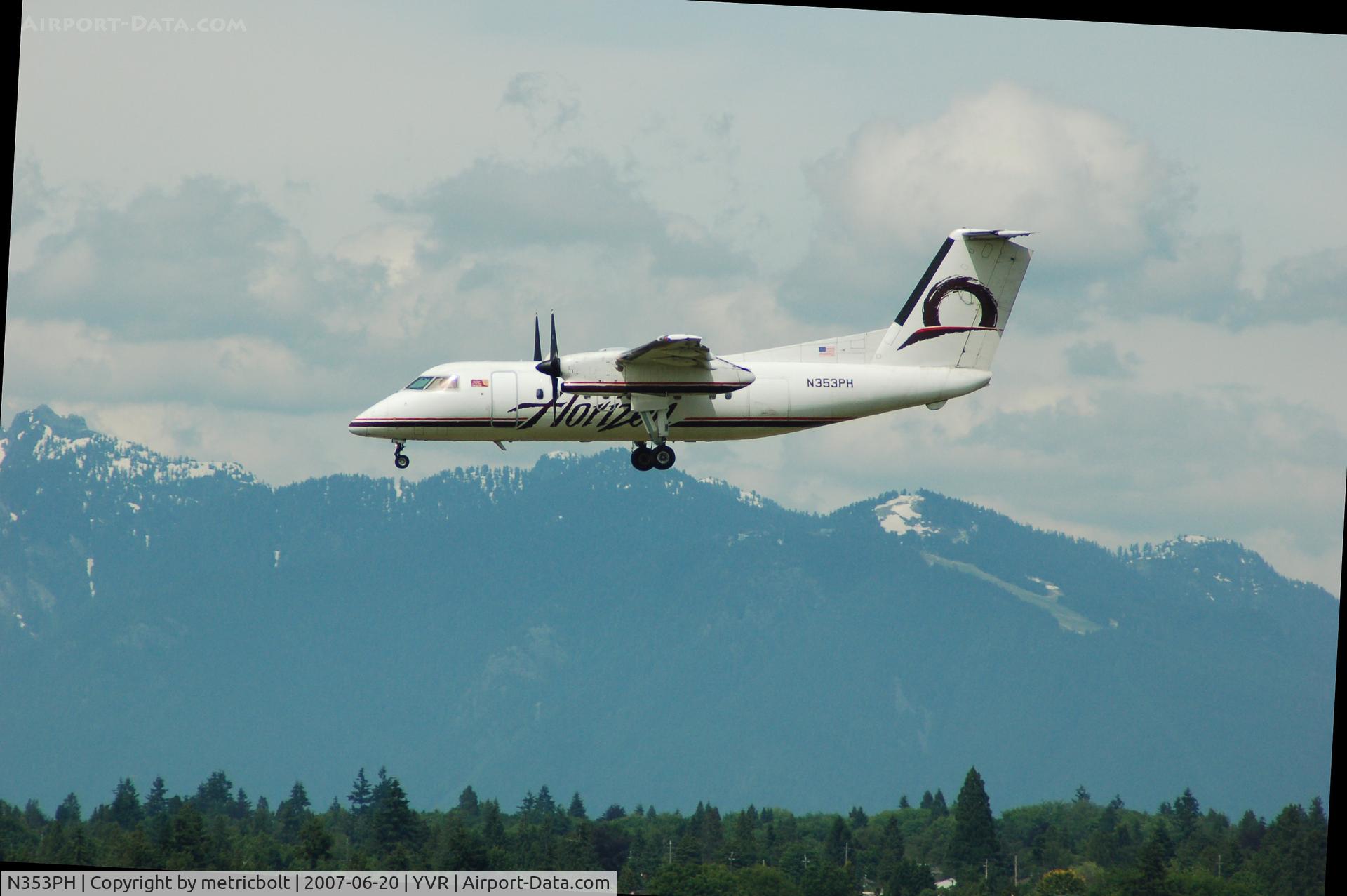 N353PH, 1997 De Havilland Canada DHC-8-202 Dash 8 C/N 496, Landing at YVR