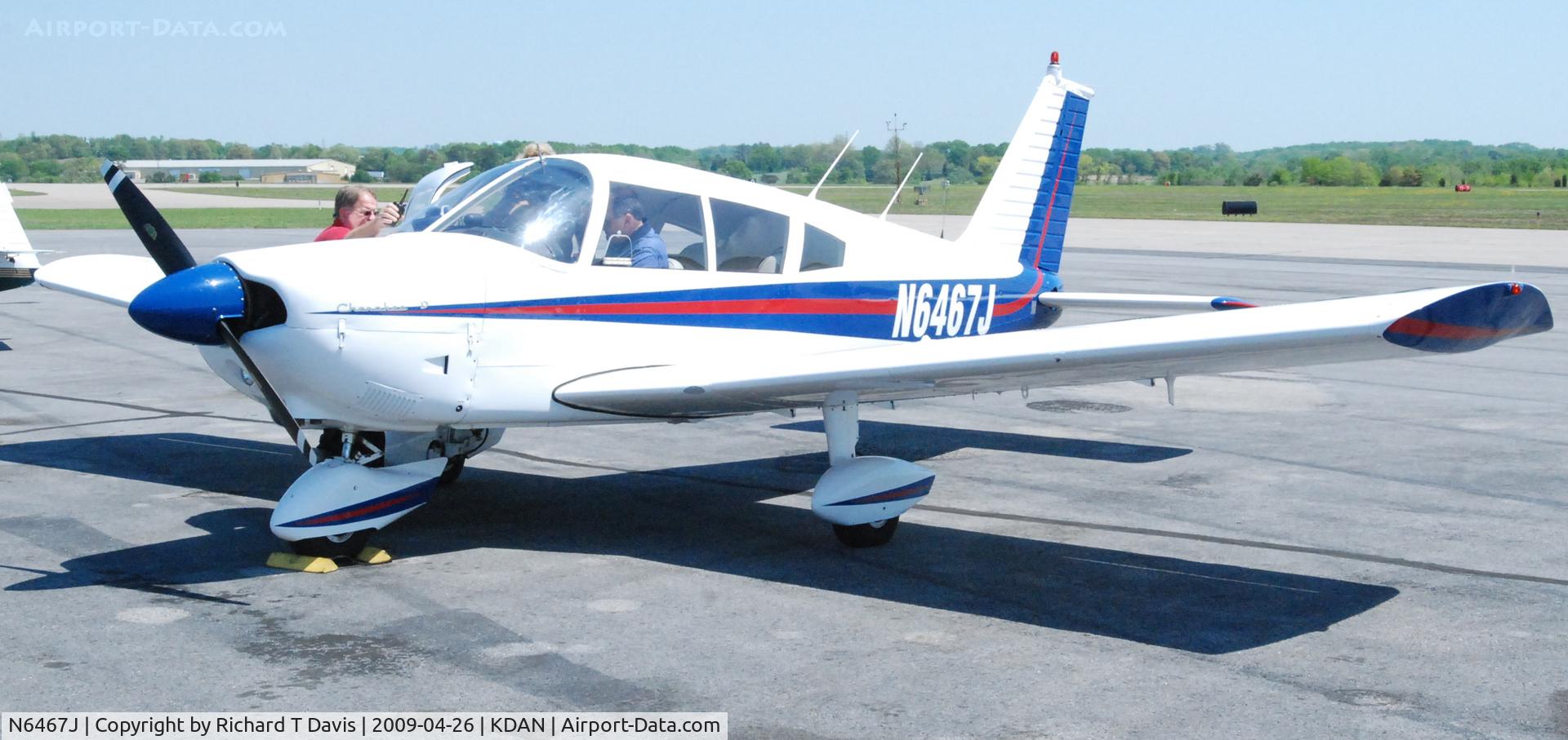 N6467J, 1968 Piper PA-28-180 C/N 28-4892, 1968 Piper PA-28-180 in Danville Va.