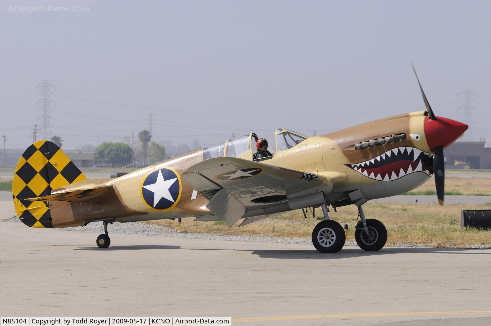 N85104, Curtiss P-40N-5CU Kittyhawk C/N 28954/F858, Chino Airshow 2009