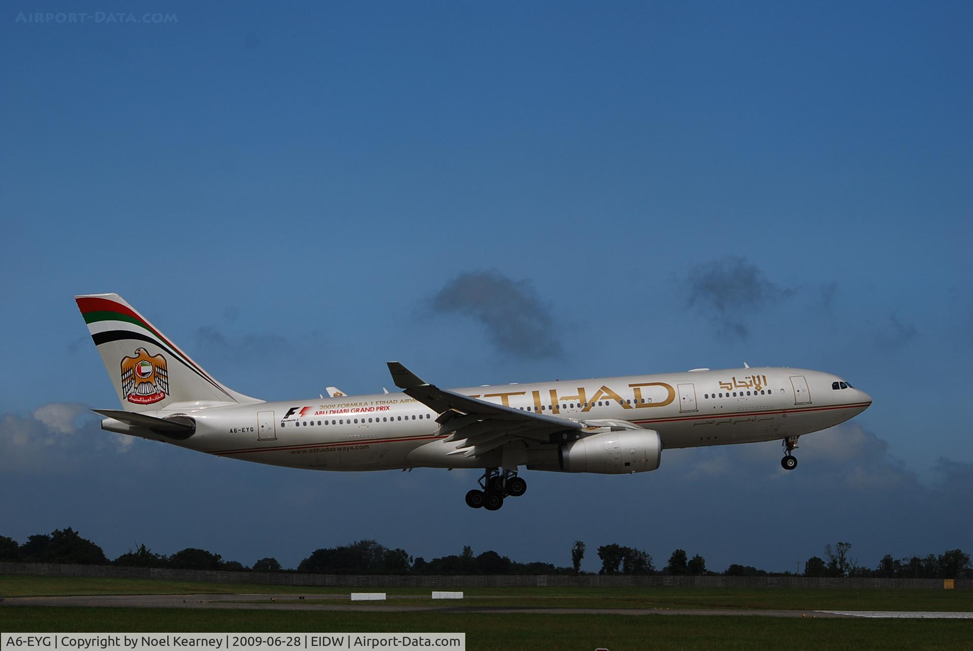 A6-EYG, 2006 Airbus A330-243 C/N 724, Landing RWY 10