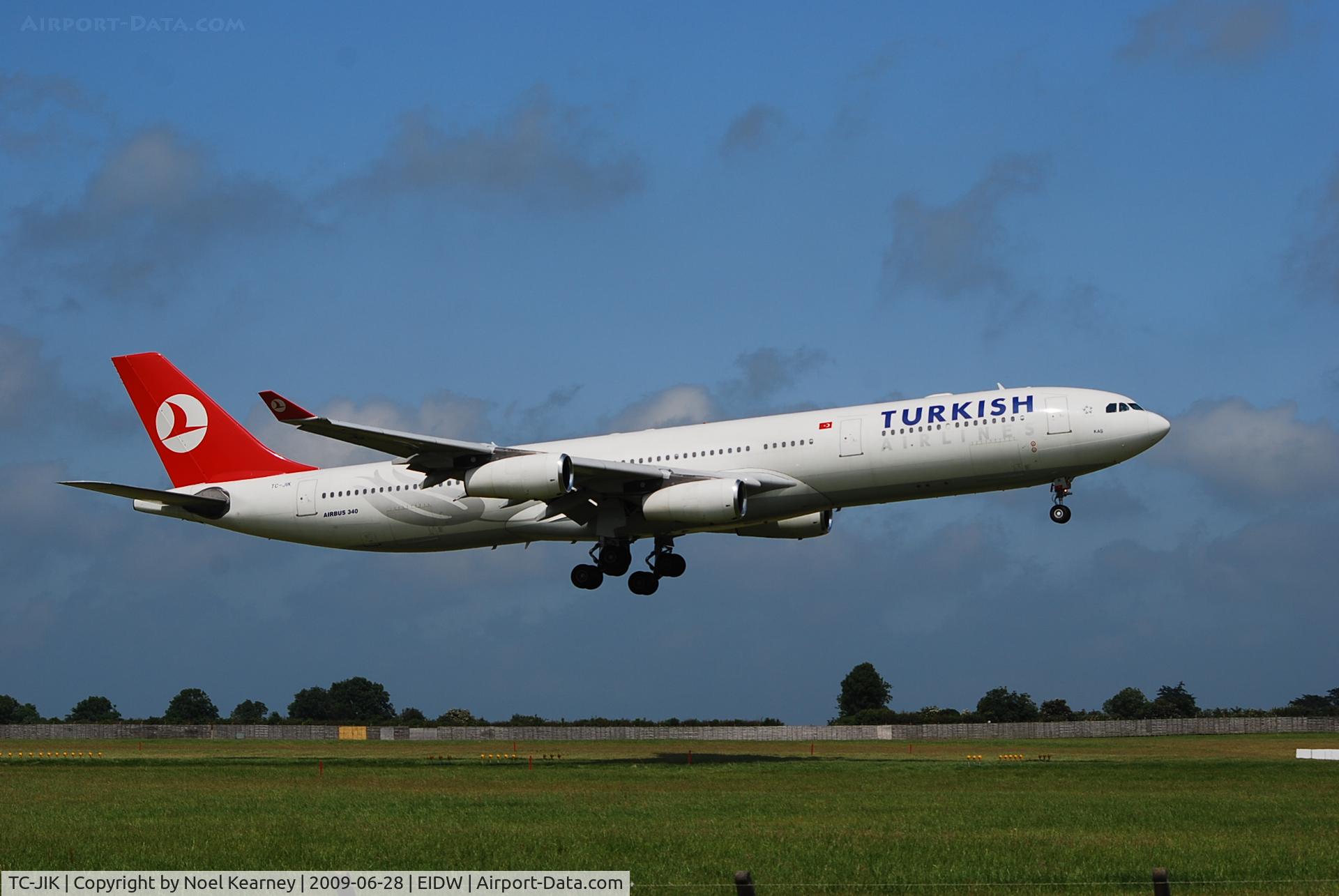 TC-JIK, 1999 Airbus A340-313 C/N 257, Landing RWY 10
