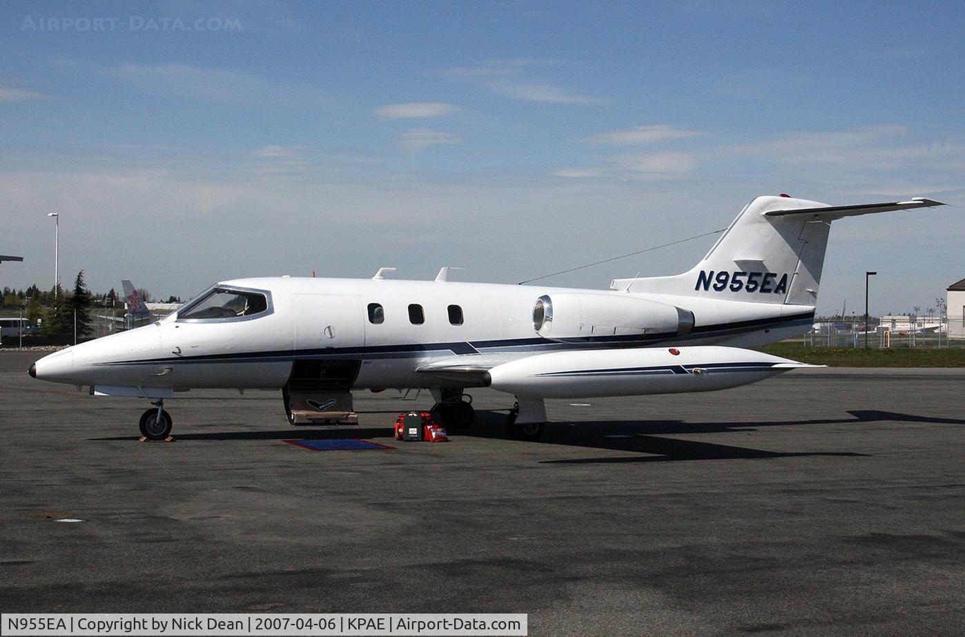 N955EA, 1973 Gates LearJet 24D C/N 279, KPAE