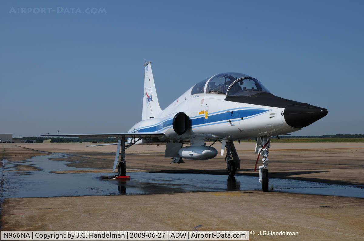 N966NA, 1965 Northrop T-38A Talon C/N N.5776, starboard nose angle NASA Talon