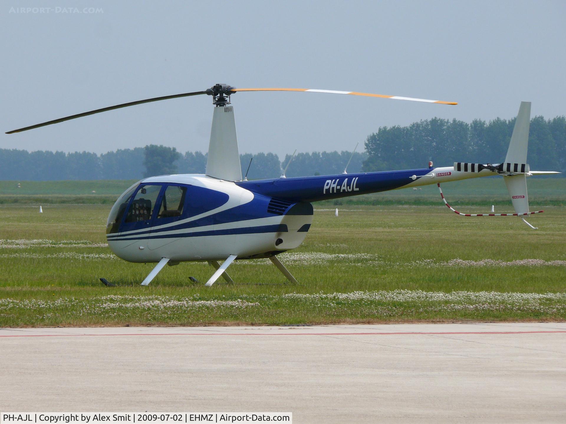 PH-AJL, Robinson R44 Raven II C/N 12543, Robinson R44 Raven II PH-AJL Flight Services Rotterdam
