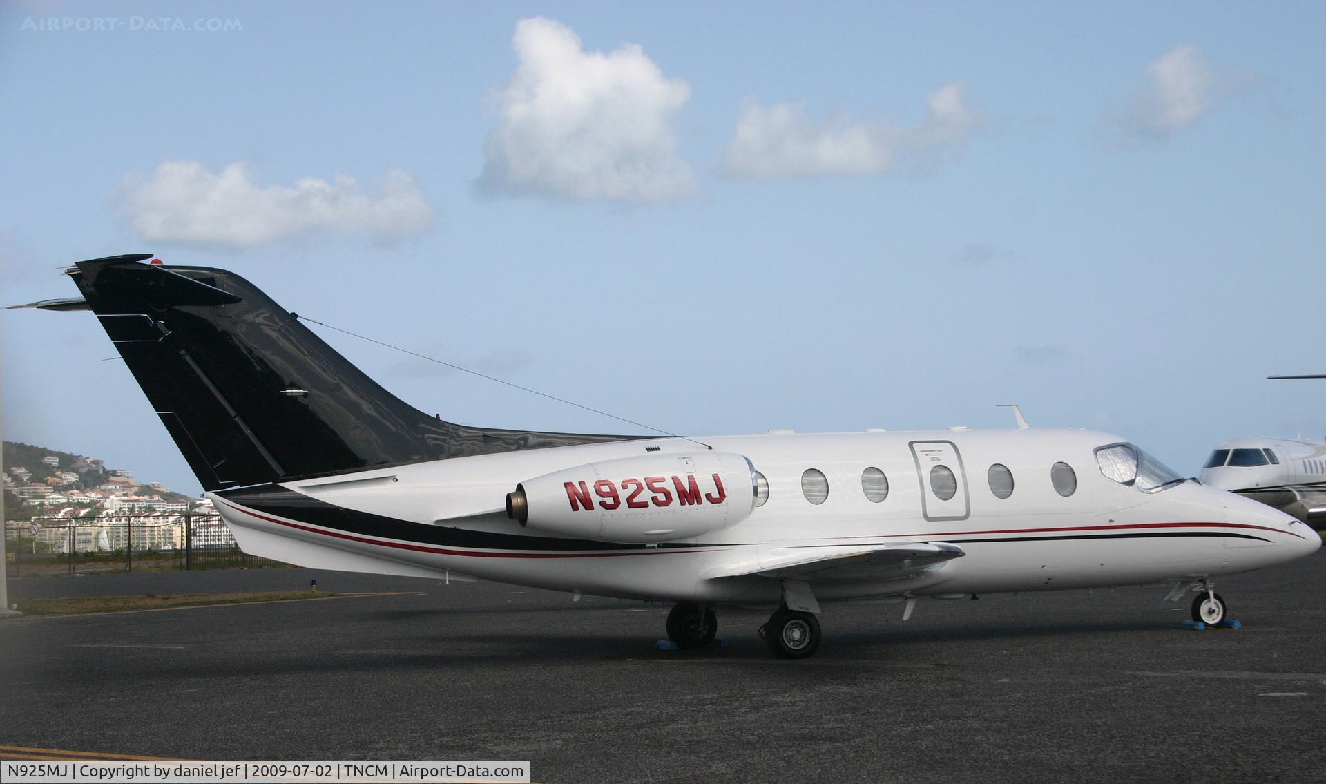 N925MJ, 1983 Mitsubishi MU-300 C/N A065SA, park at the  tncm ramp