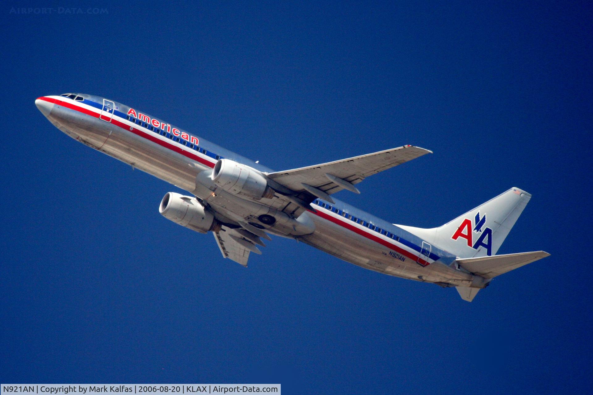 N921AN, 1999 Boeing 737-823 C/N 29522, American Airlines 737-823, RWY 25R Departure