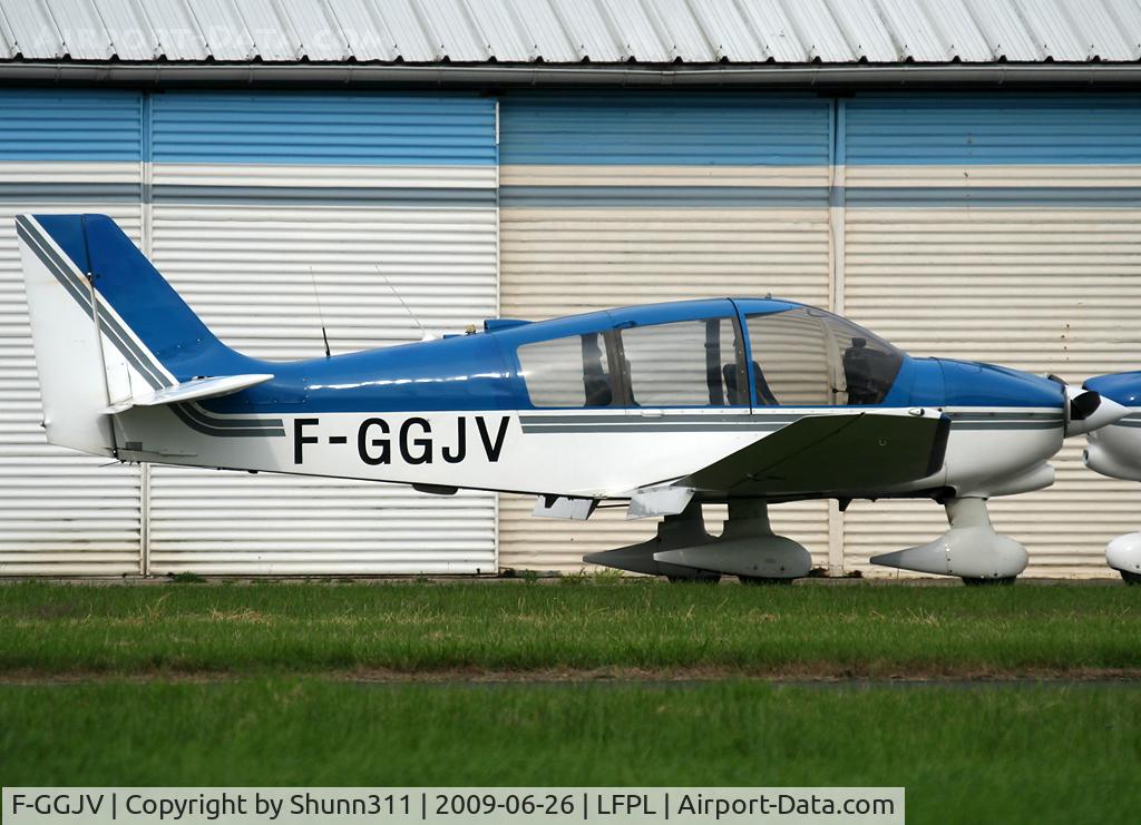 F-GGJV, Robin DR-400-180 Regent C/N 1840, Parked...