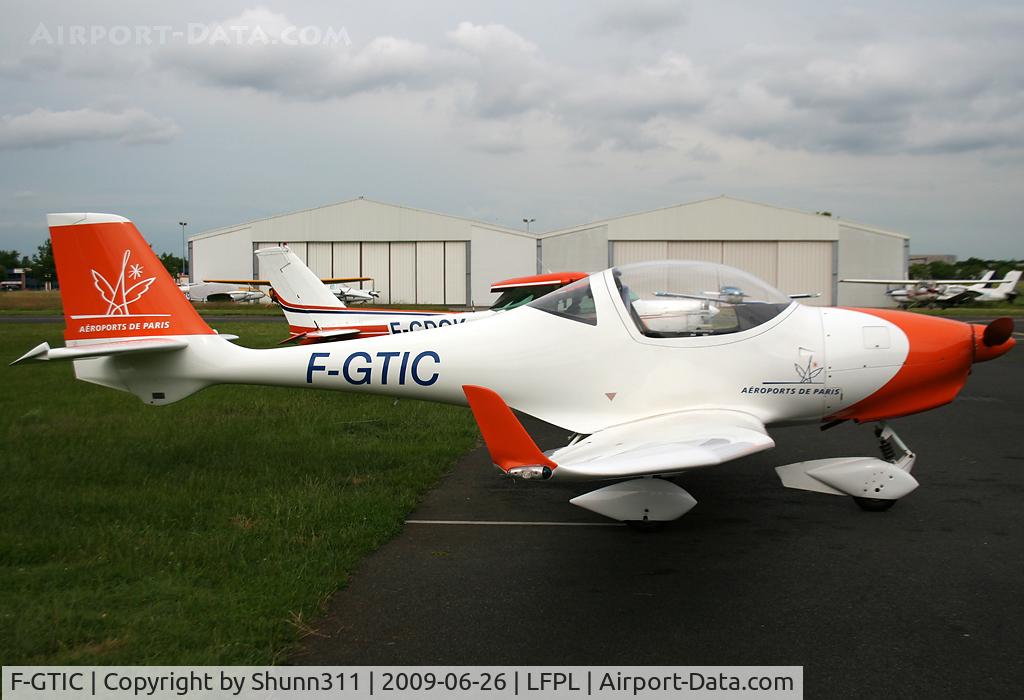 F-GTIC, 2003 Aquila A210 (AT01) C/N AT01-133, Parked in front of his Airclub...
