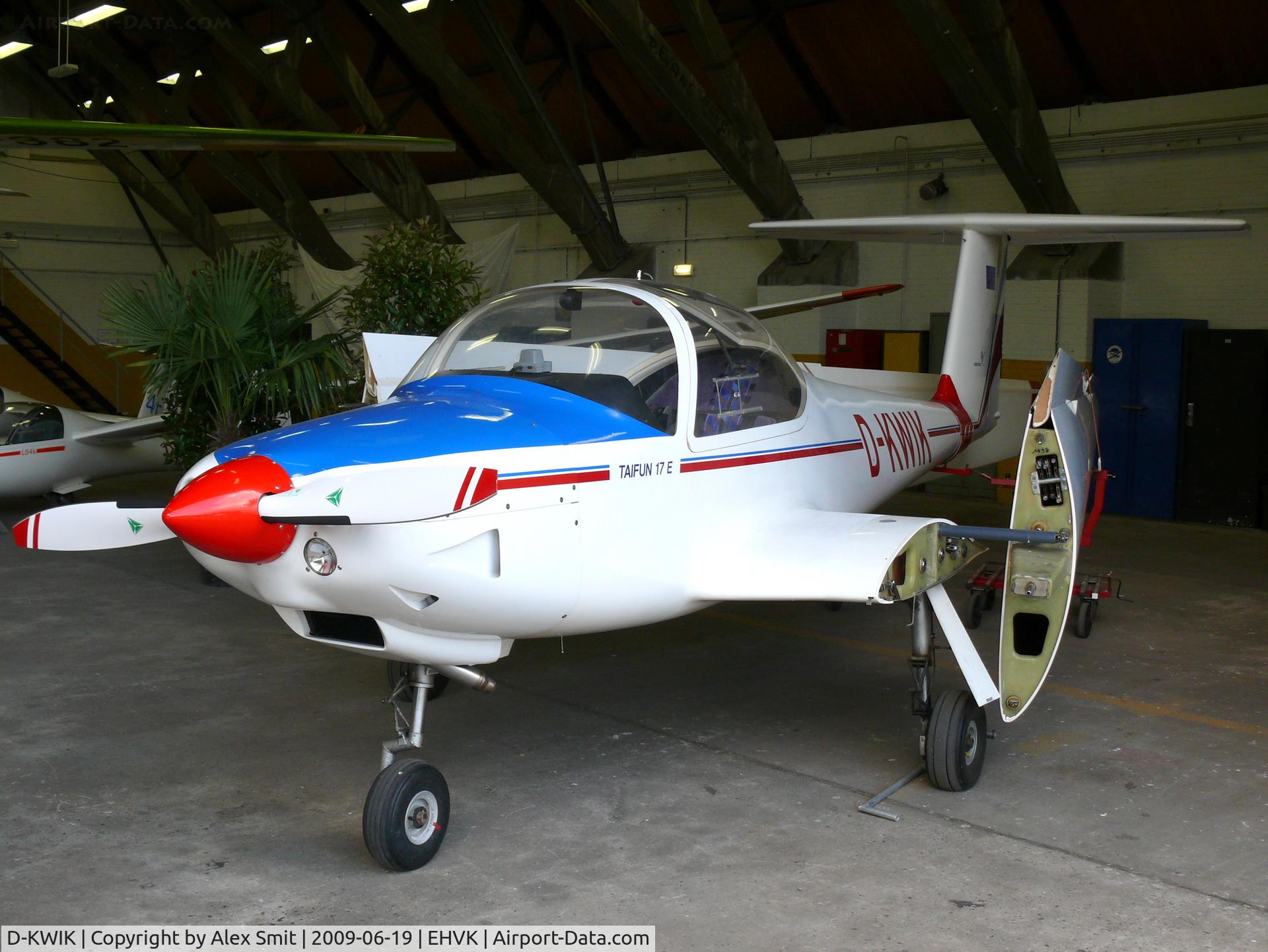 D-KWIK, Valentin Taifun 17E C/N 1098, Valentin Taifun 17E D-KWIK Zweefvliegclub Volkel