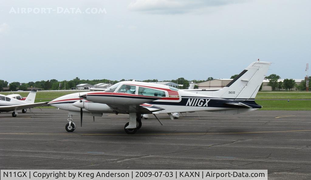 N11GX, 1976 Cessna 310R C/N 310R0645, 1976 Cessna 310R