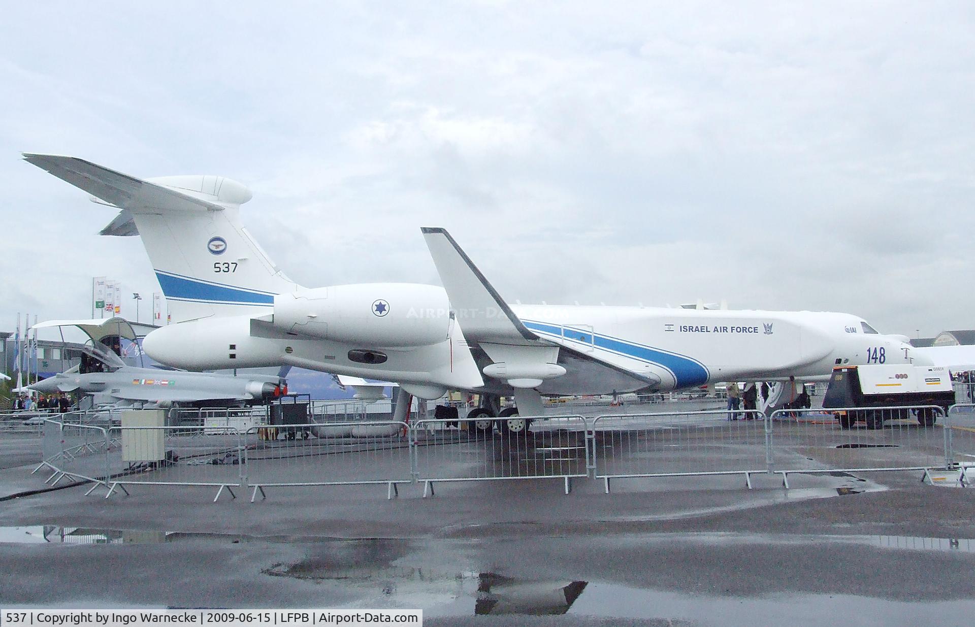 537, 2004 Gulfstream Aerospace GV SP (G550) C/N 5037, Gulfstream G550 Nachshon Aitam of the Israel Air Force at the Aerosalon 2009, Paris