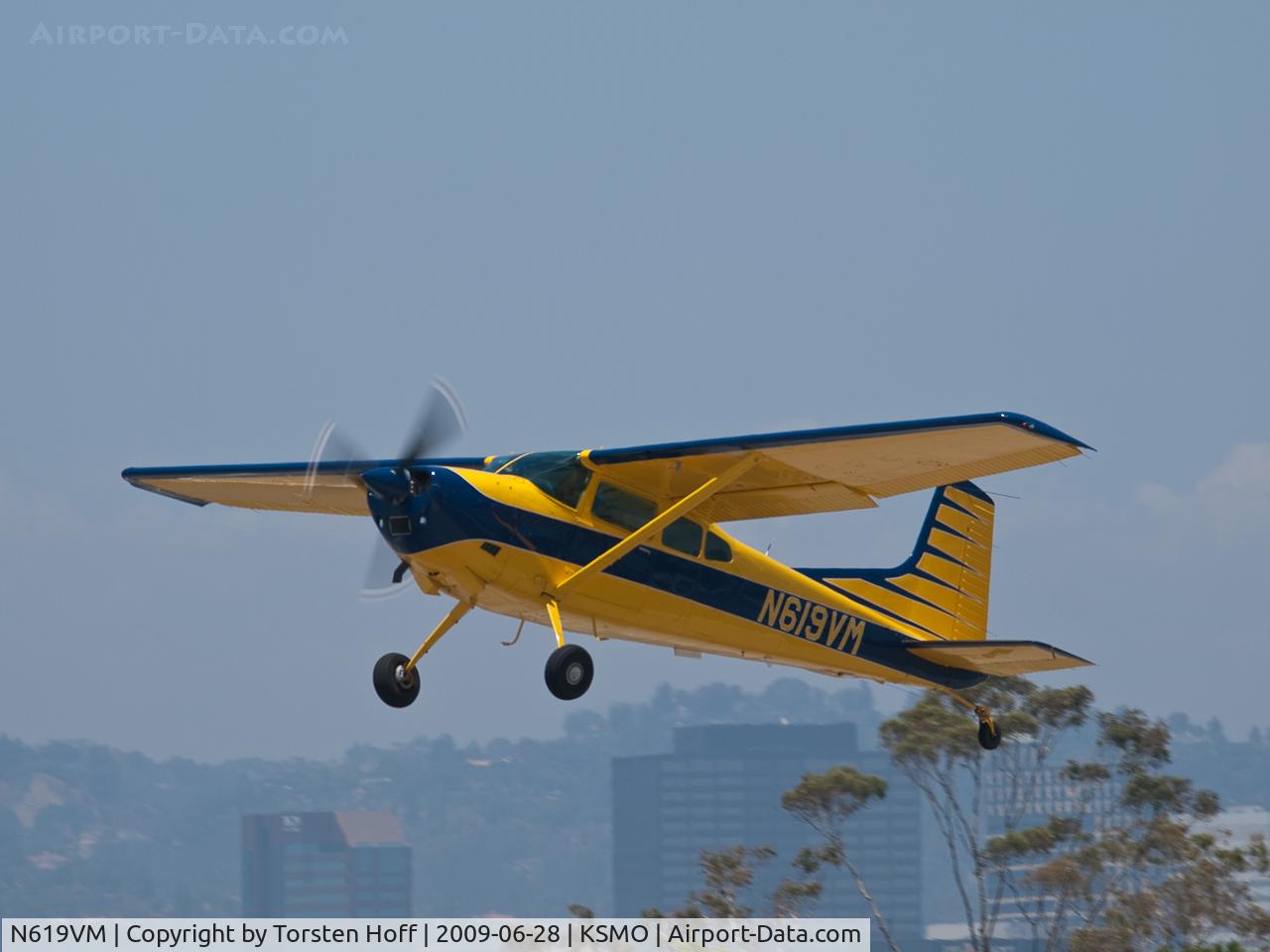 N619VM, 1981 Cessna A185F Skywagon 185 C/N 18504284, N619VM departing from RWY 21