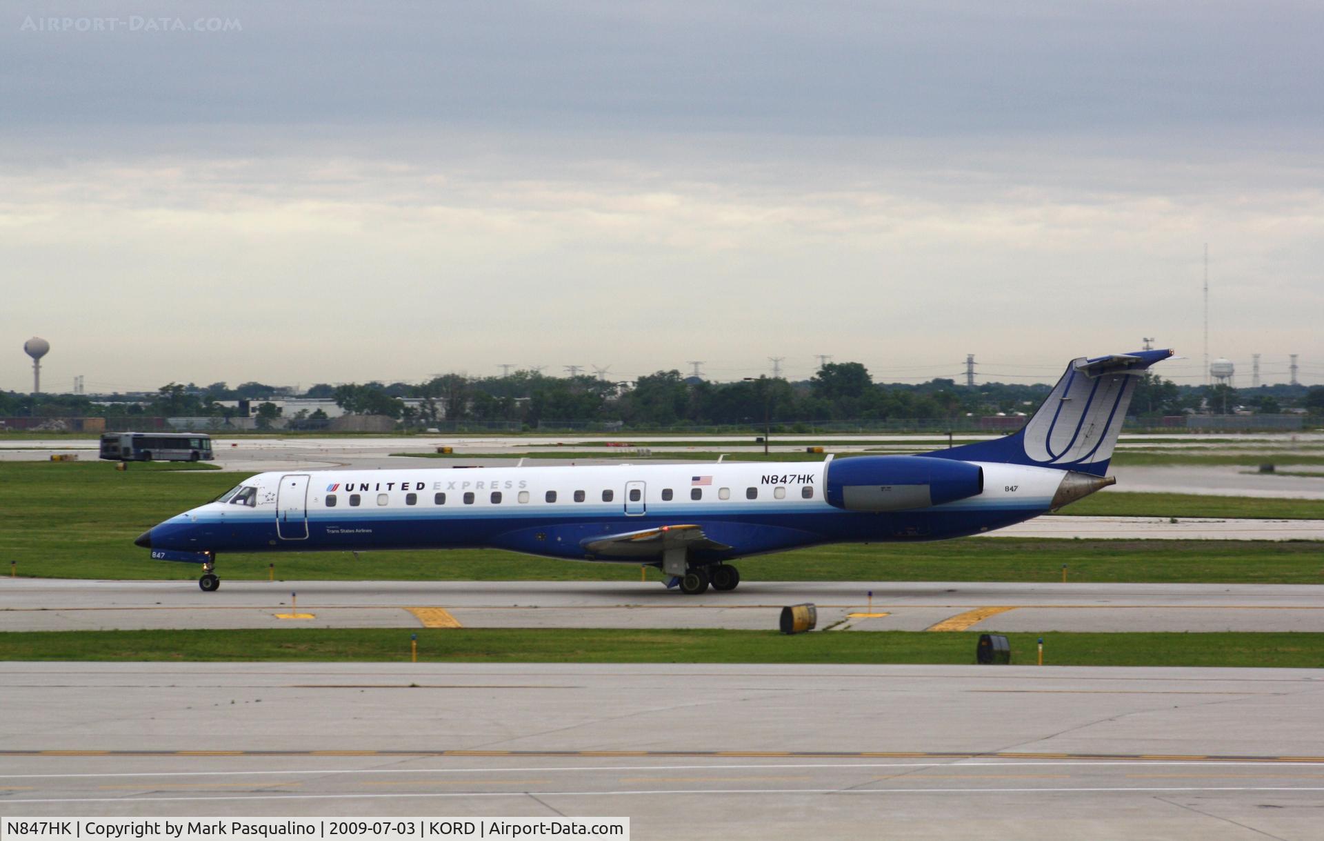 N847HK, 2004 Embraer ERJ-145LR (EMB-145LR) C/N 14500857, EMB-145LR