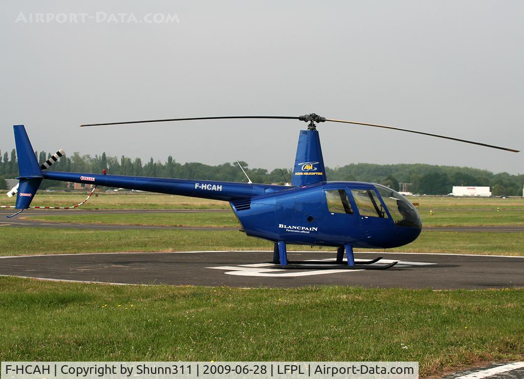F-HCAH, 2004 Robinson R44 II C/N 10577, Parked...