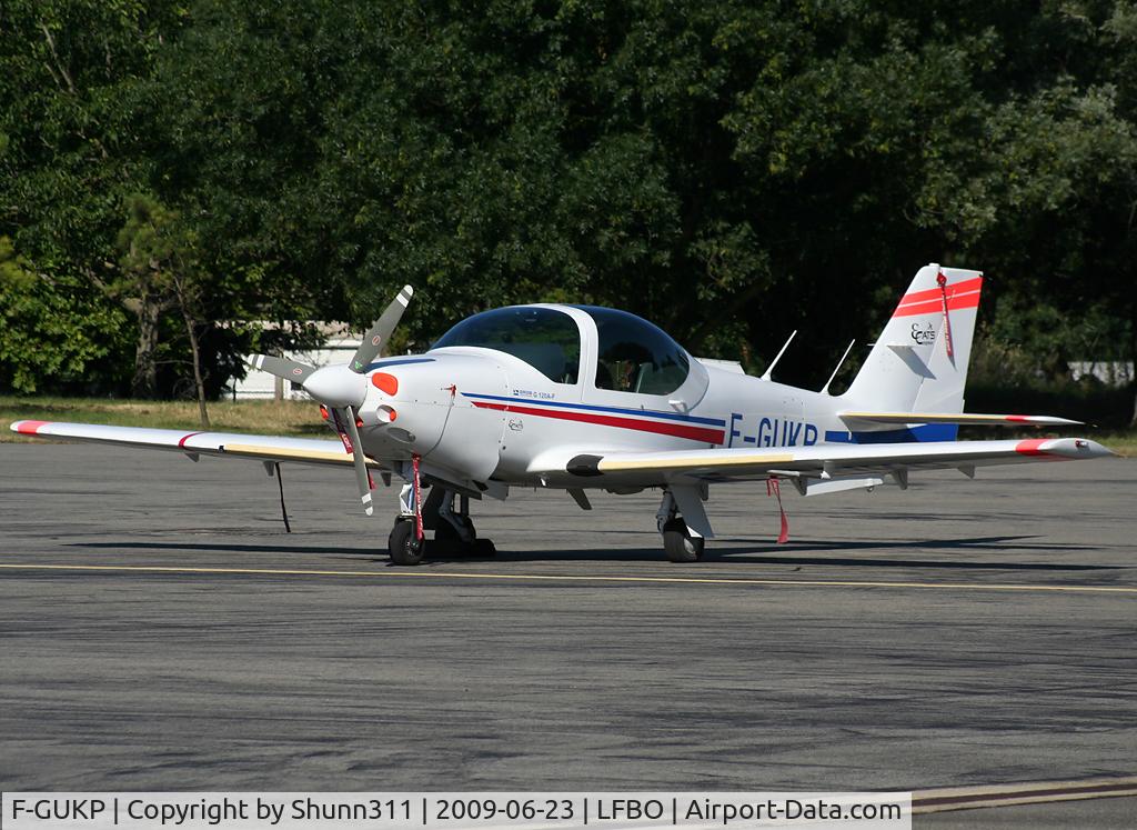 F-GUKP, Grob G-120A-F C/N 0000, Parked...