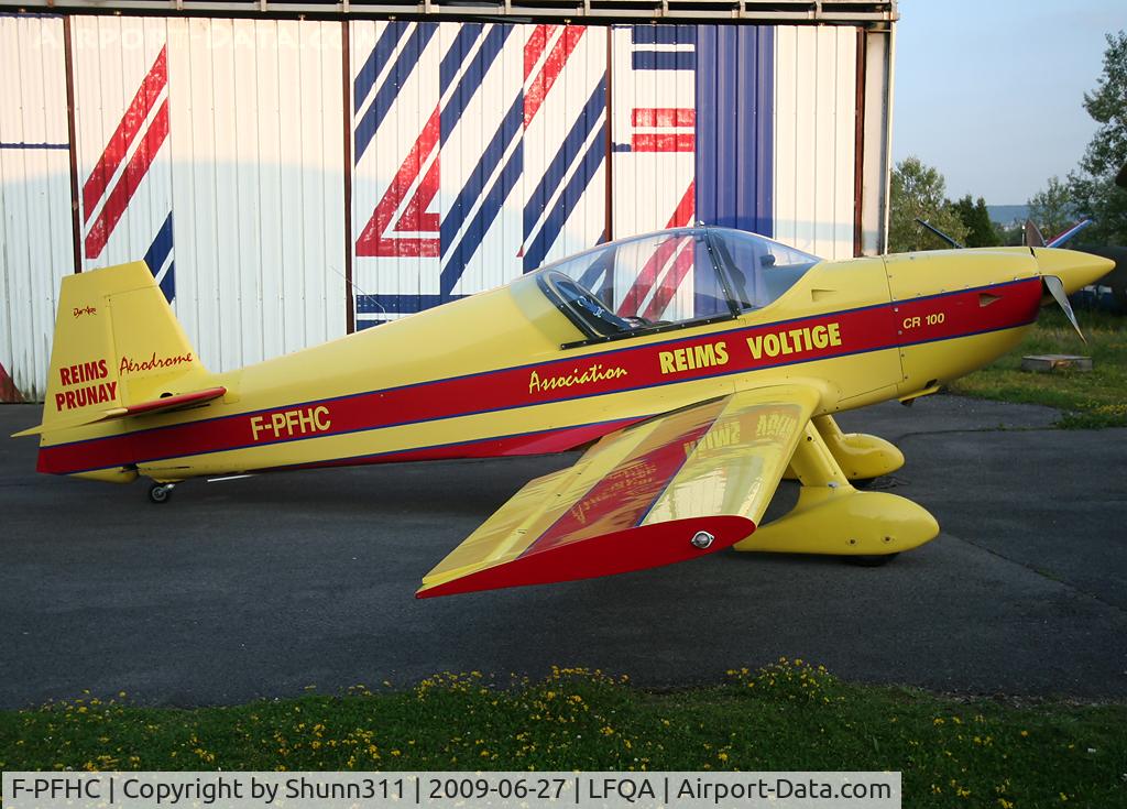 F-PFHC, Dyn'Aero CR-100 C C/N 27, Parked...