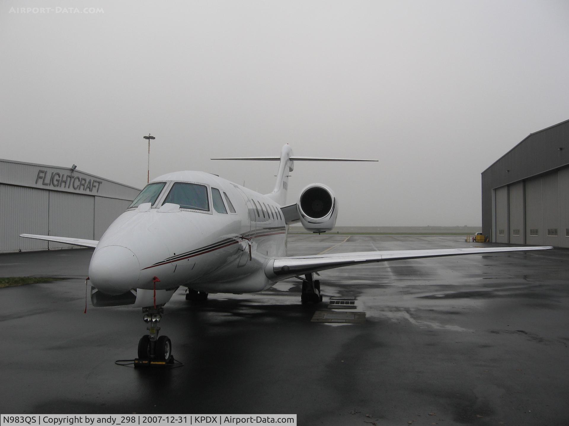 N983QS, 1999 Cessna 750 Citation X C/N 750-0083, another angle at Flightcraft