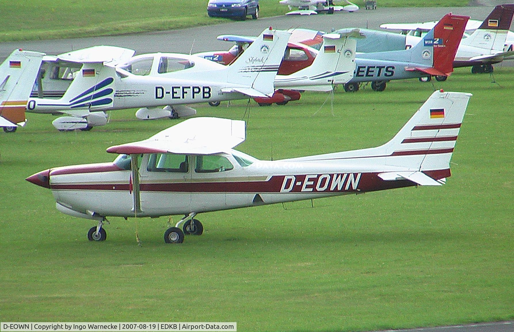 D-EOWN, Cessna 172RG Cutlass RG C/N 172RG0704, Cessna 172RG Cutlass RG at Bonn-Hangelar airfield