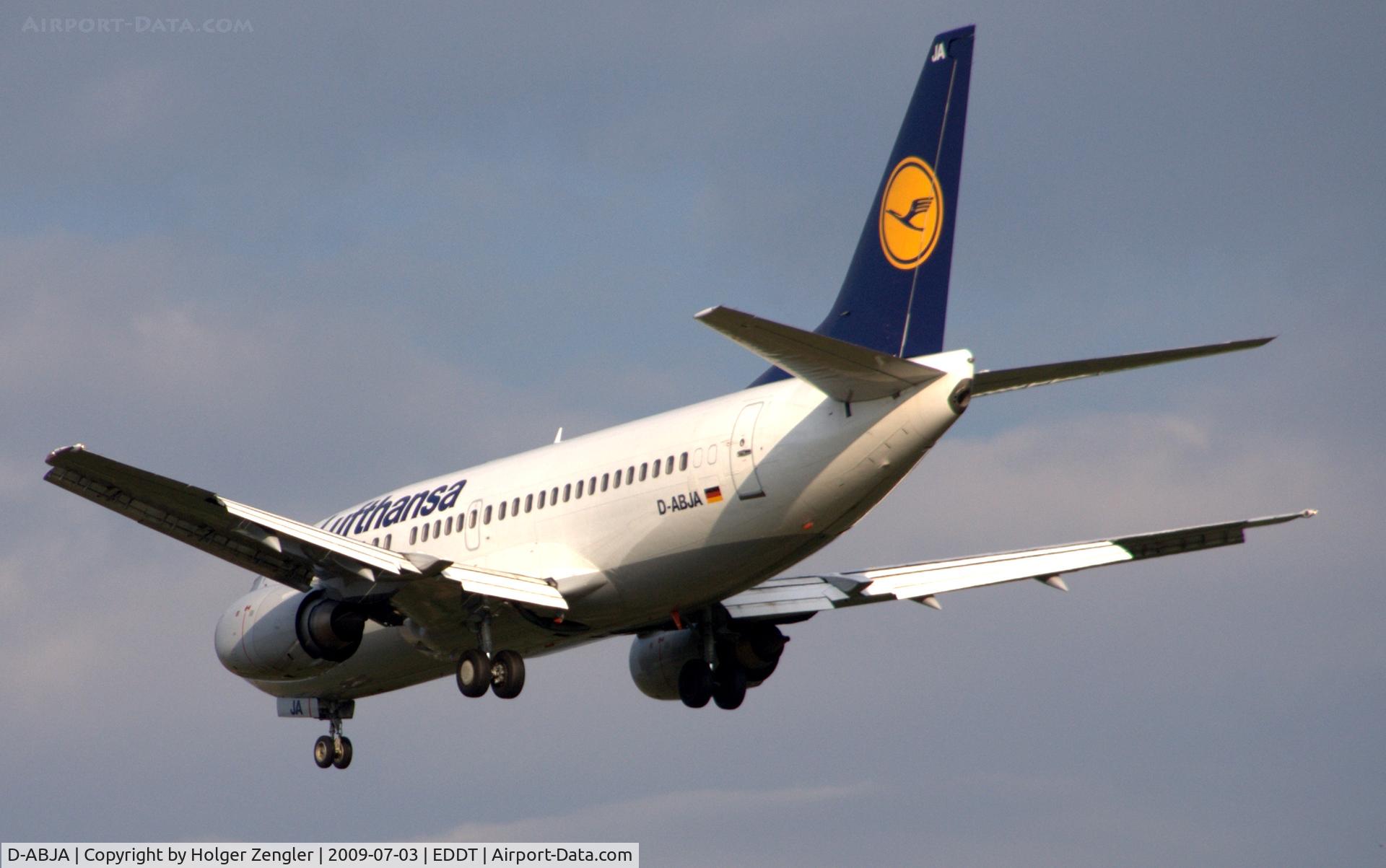 D-ABJA, 1991 Boeing 737-530 C/N 25270, Only a few feet up to touch down