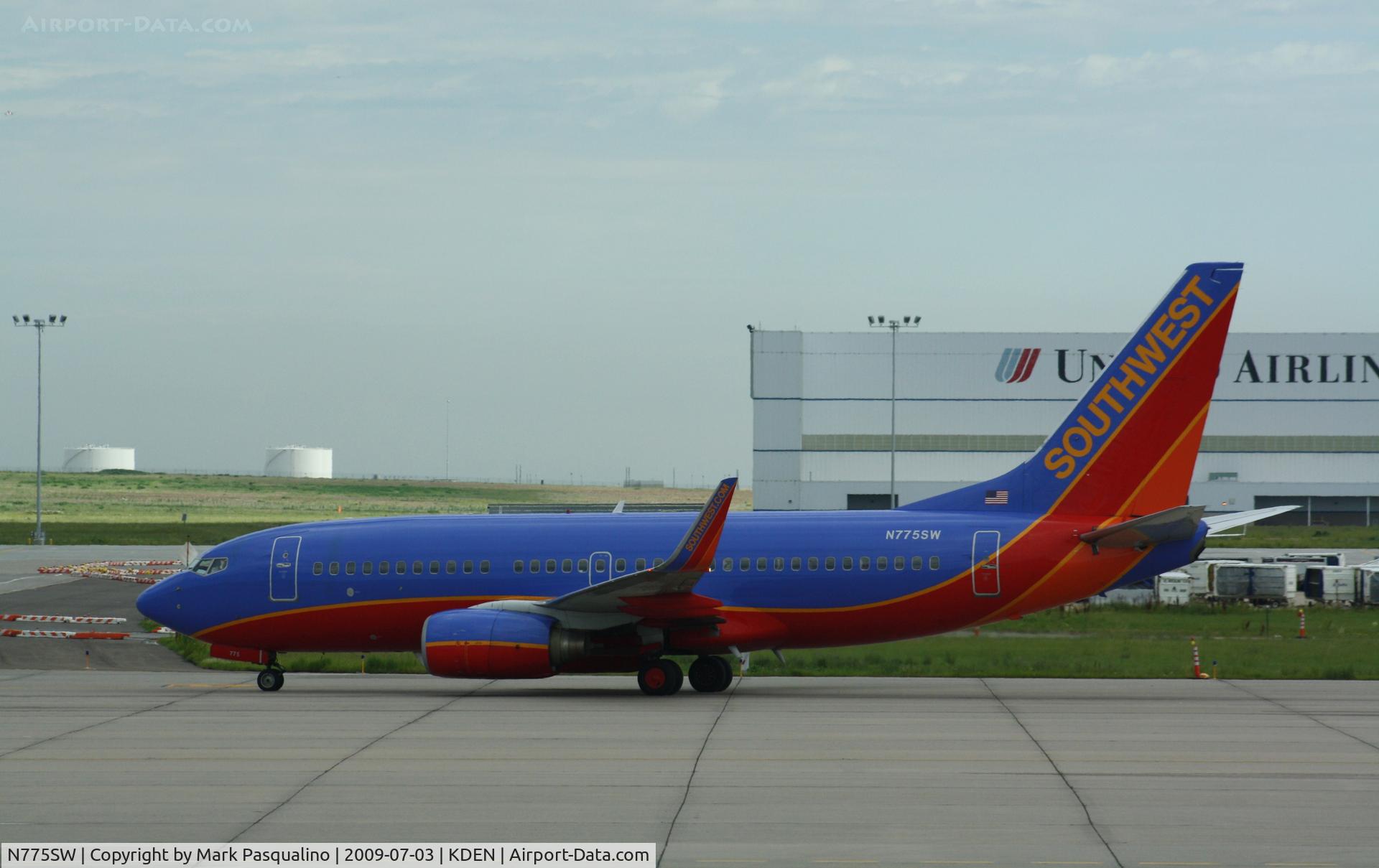 N775SW, 2000 Boeing 737-7H4 C/N 30590, Boeing 737-700