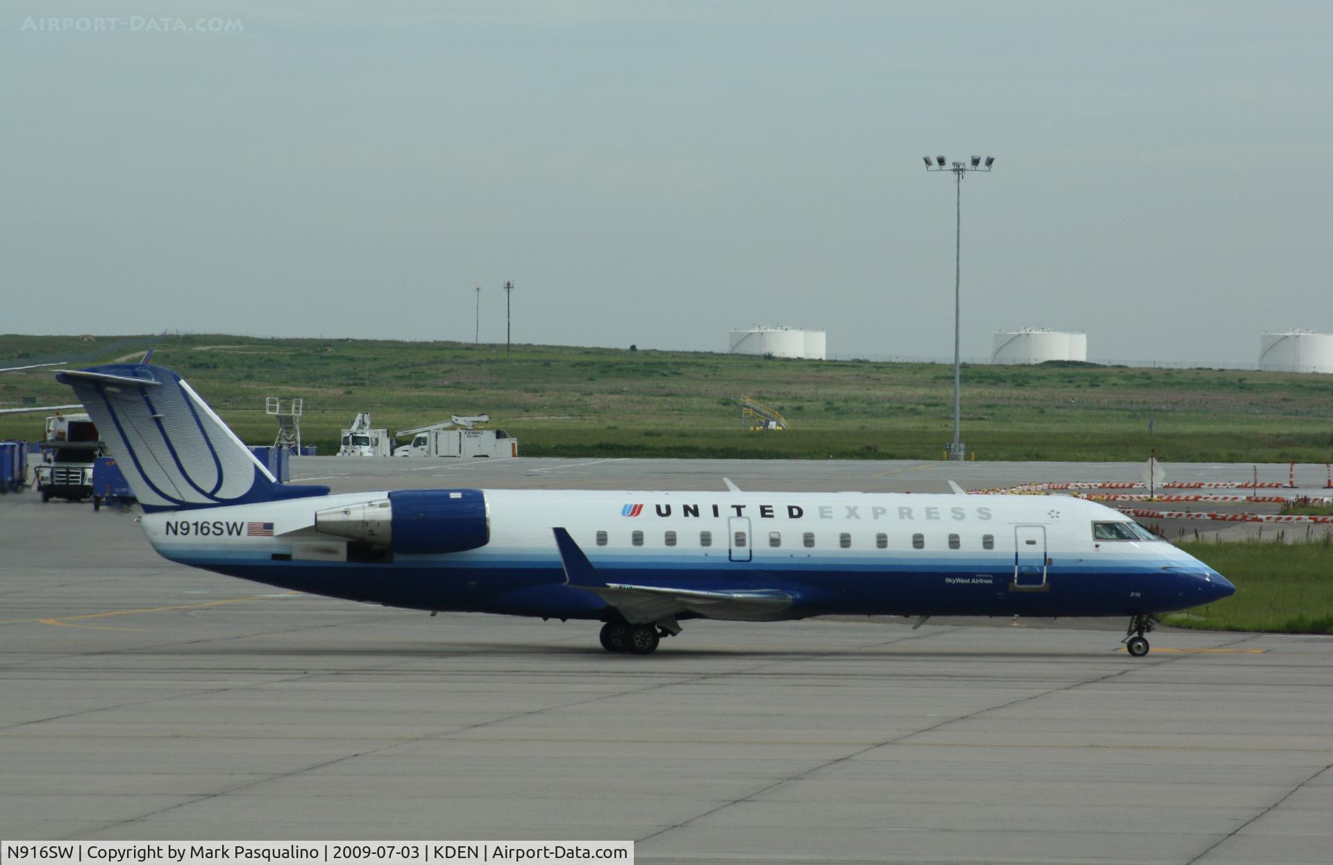 N916SW, 2002 Canadair CL-600-2B19 Regional Jet CRJ-200LR C/N 7634, CL-600-2B19
