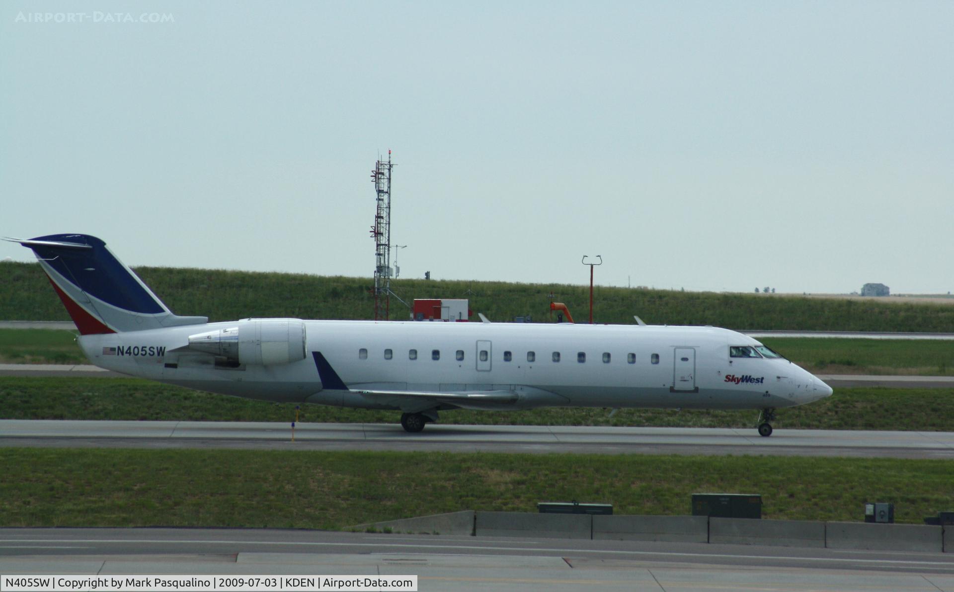 N405SW, 1993 Canadair CRJ-200LR (CL-600-2B19) C/N 7029, CL-600-2B19