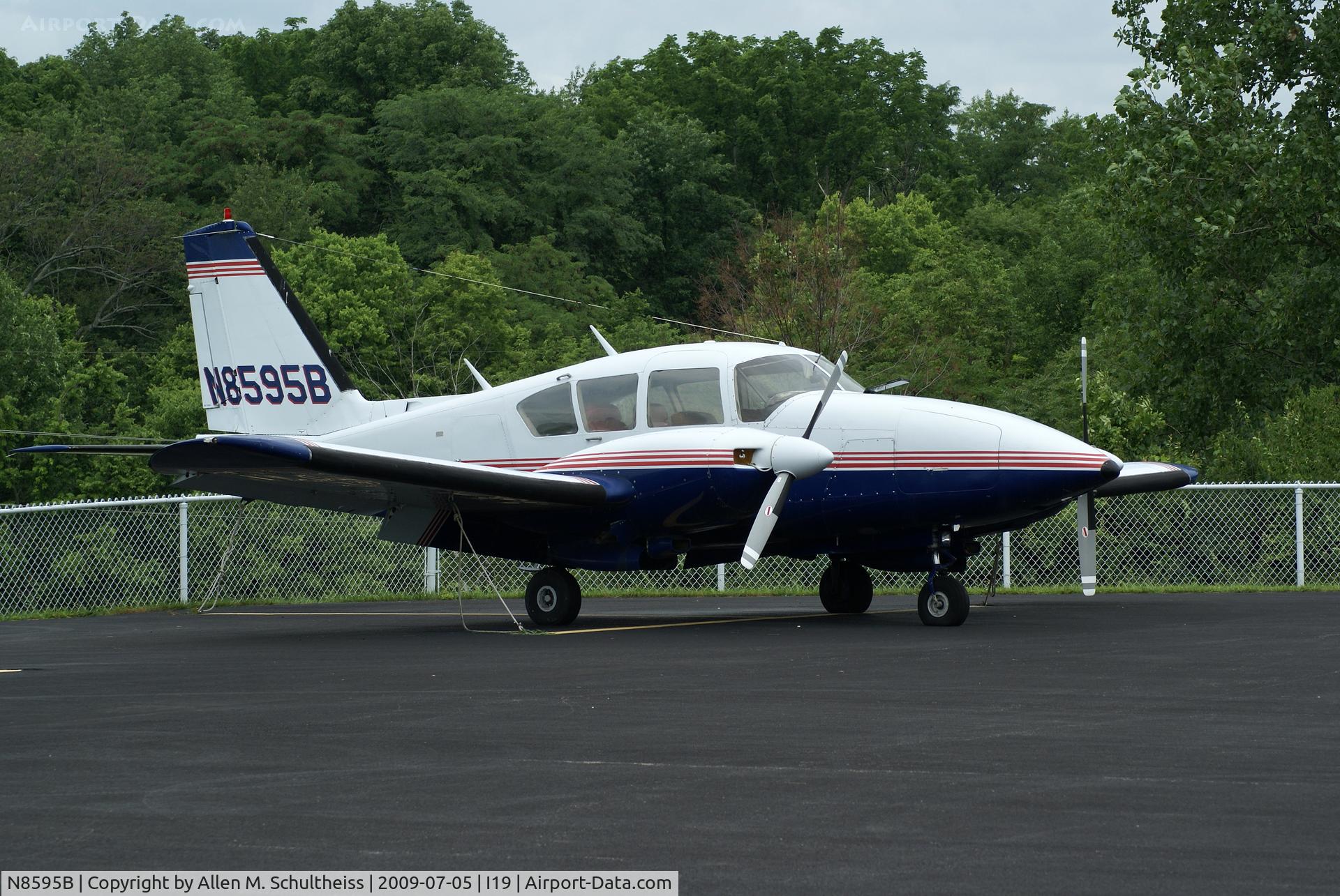 N8595B, 1973 Piper PA-23-250 Aztec C/N 27-7305127, 1973 PA-23-250