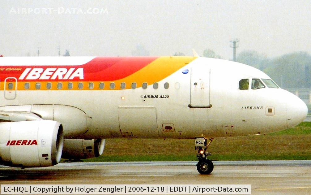 EC-HQL, 2001 Airbus A320-214 C/N 1461, Close shot of IBERIA´s 