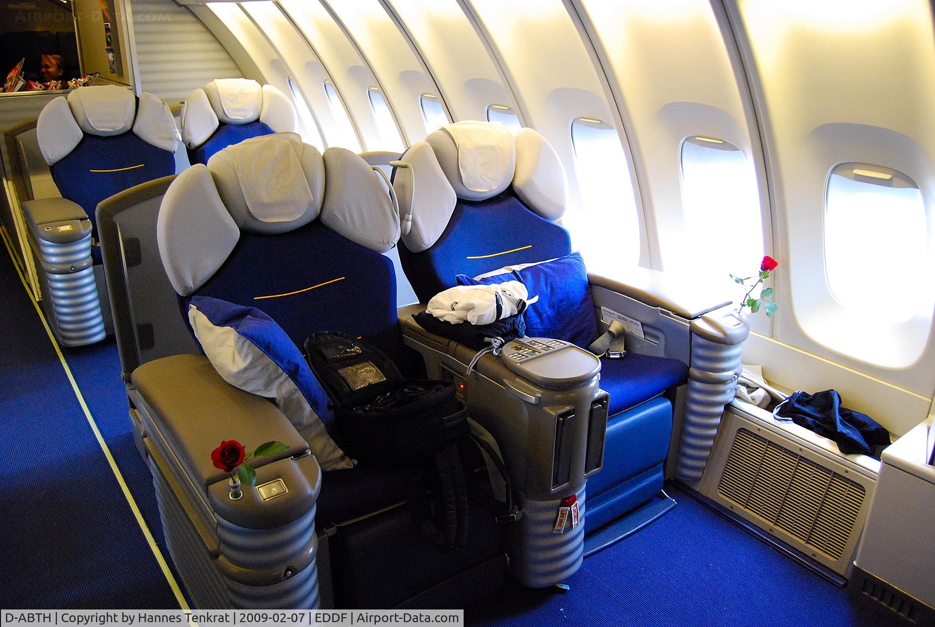 D-ABTH, 1991 Boeing 747-430M C/N 25047, First class of Lufthansa Boeing 747-400 