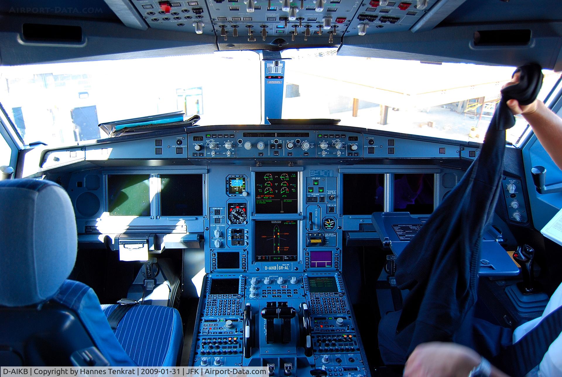 D-AIKB, 2004 Airbus A330-343X C/N 576, Lufthansa Airbus A330-300 