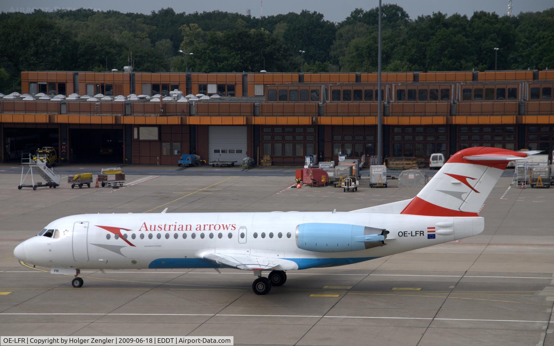 OE-LFR, 1996 Fokker 70 (F-28-0070) C/N 11572, One of the strange coloured arrows from Austria.